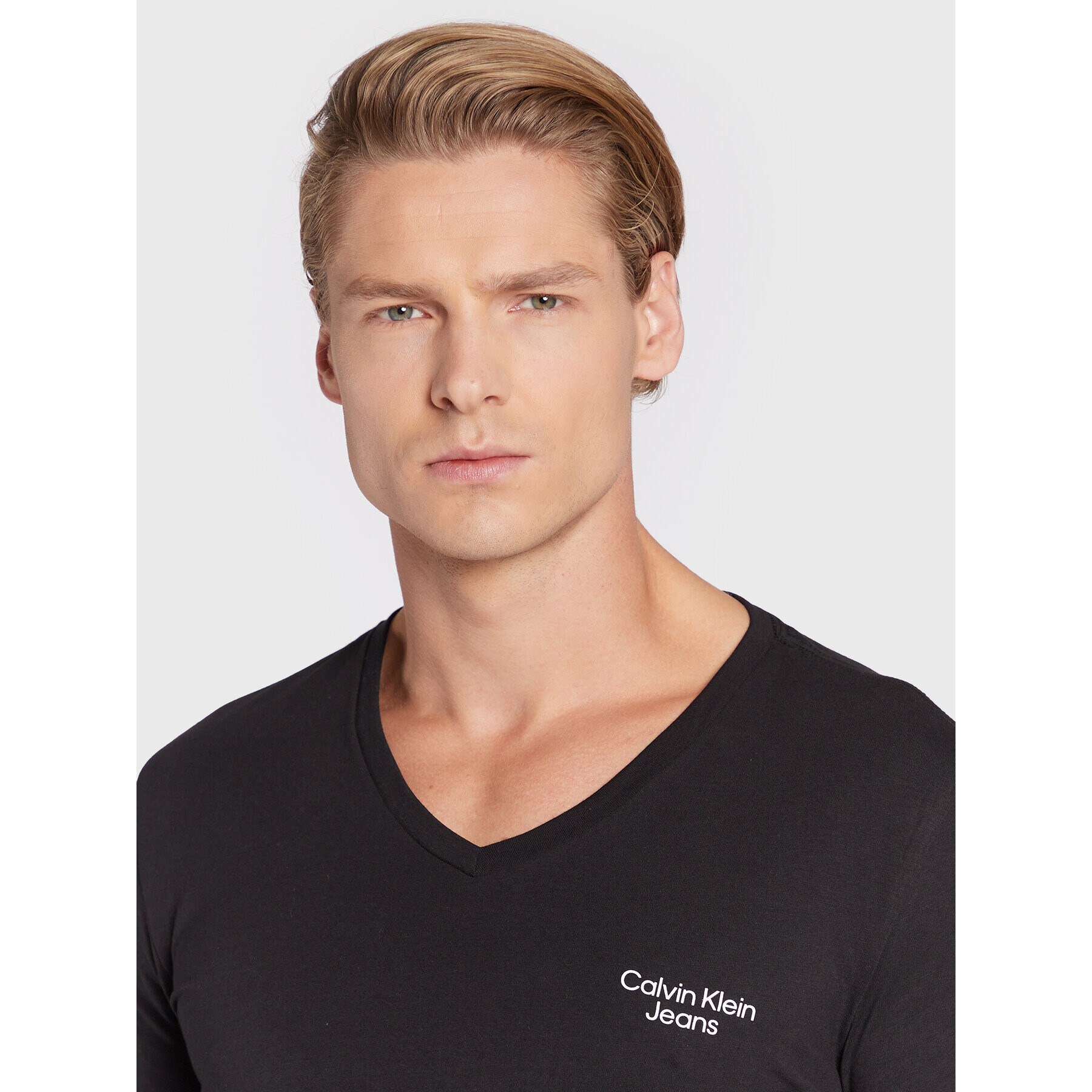 Calvin Klein Jeans Тишърт J30J320596 Черен Regular Fit - Pepit.bg