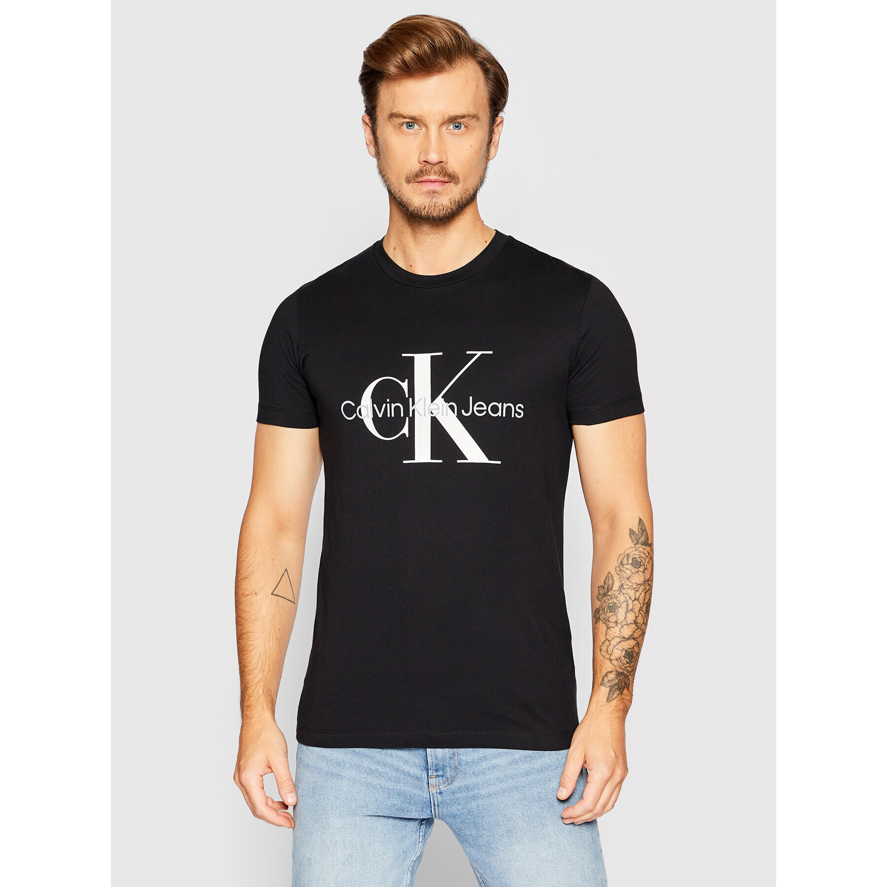 Calvin Klein Jeans Тишърт J30J320935 Черен Slim Fit - Pepit.bg