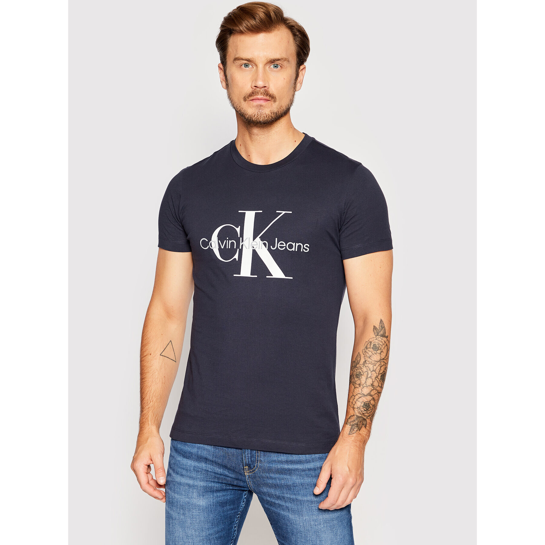 Calvin Klein Jeans Тишърт J30J320935 Тъмносин Slim Fit - Pepit.bg