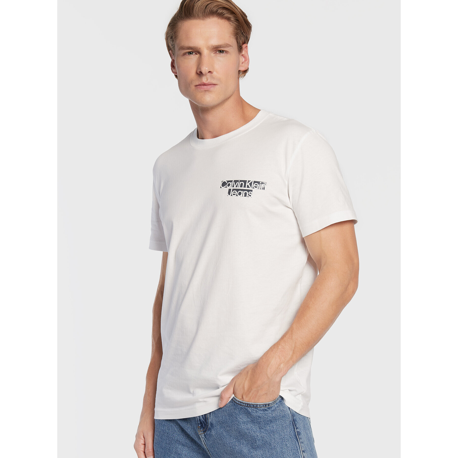 Calvin Klein Jeans Тишърт J30J321772 Бял Slim Fit - Pepit.bg