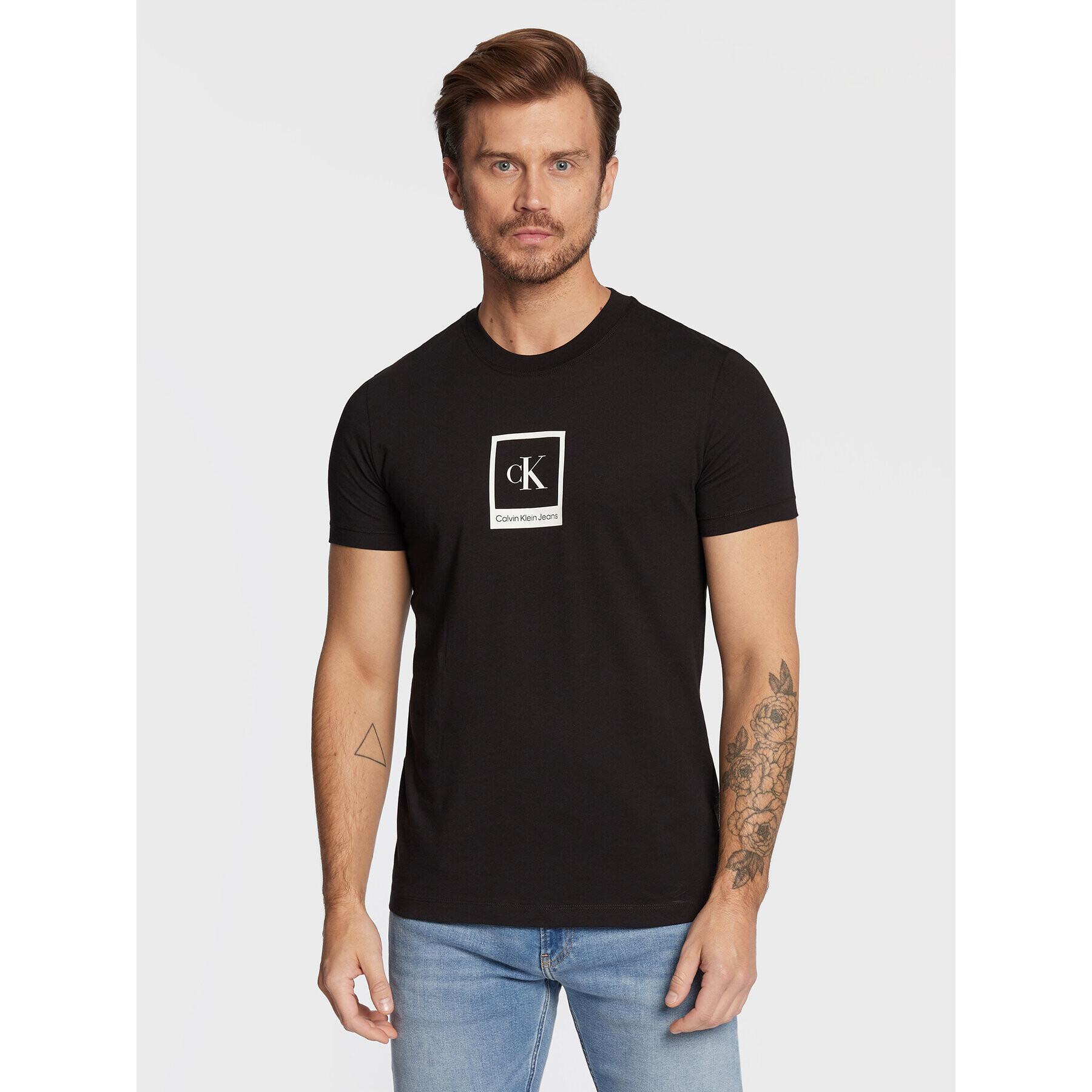 Calvin Klein Jeans Тишърт J30J321776 Черен Regular Fit - Pepit.bg