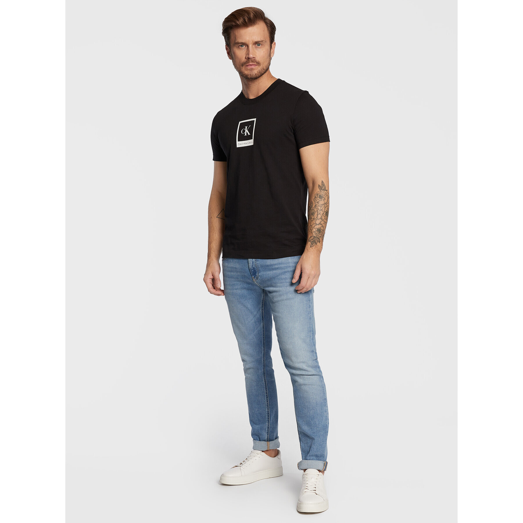 Calvin Klein Jeans Тишърт J30J321776 Черен Regular Fit - Pepit.bg