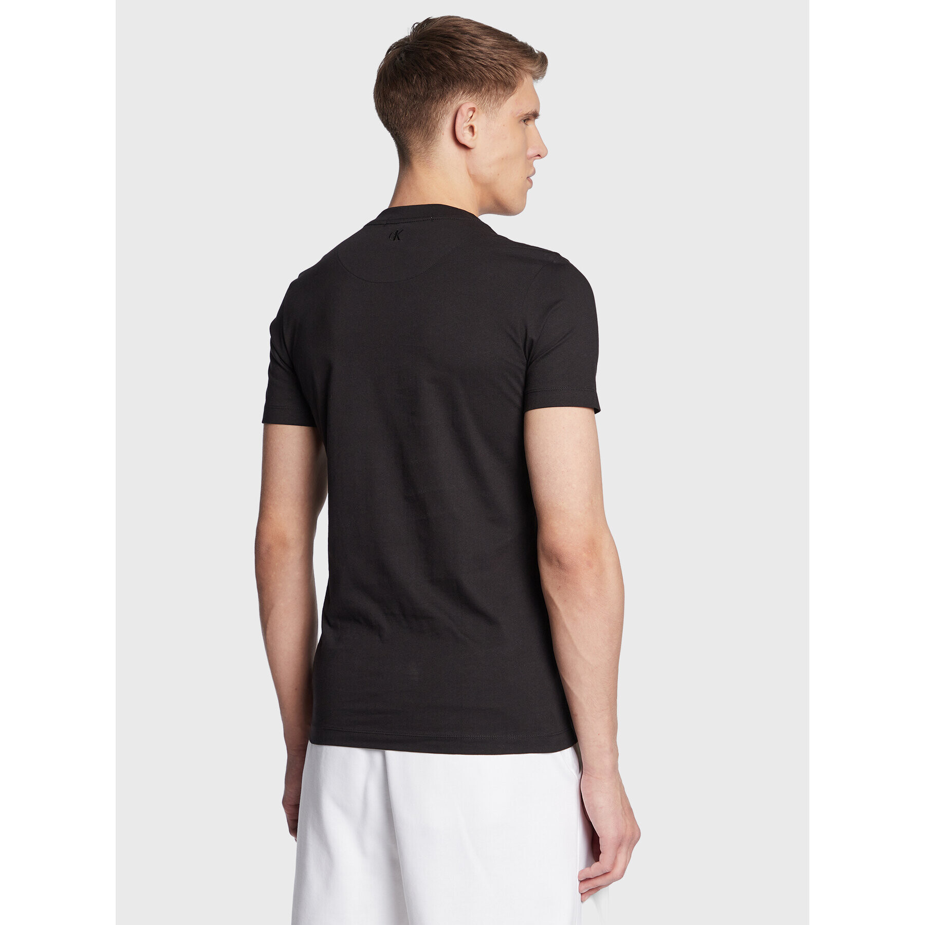 Calvin Klein Jeans Тишърт J30J322848 Черен Slim Fit - Pepit.bg