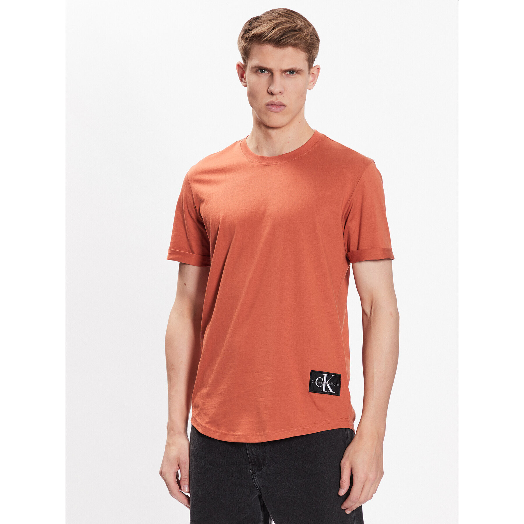 Calvin Klein Jeans Тишърт J30J323482 Кафяв Regular Fit - Pepit.bg