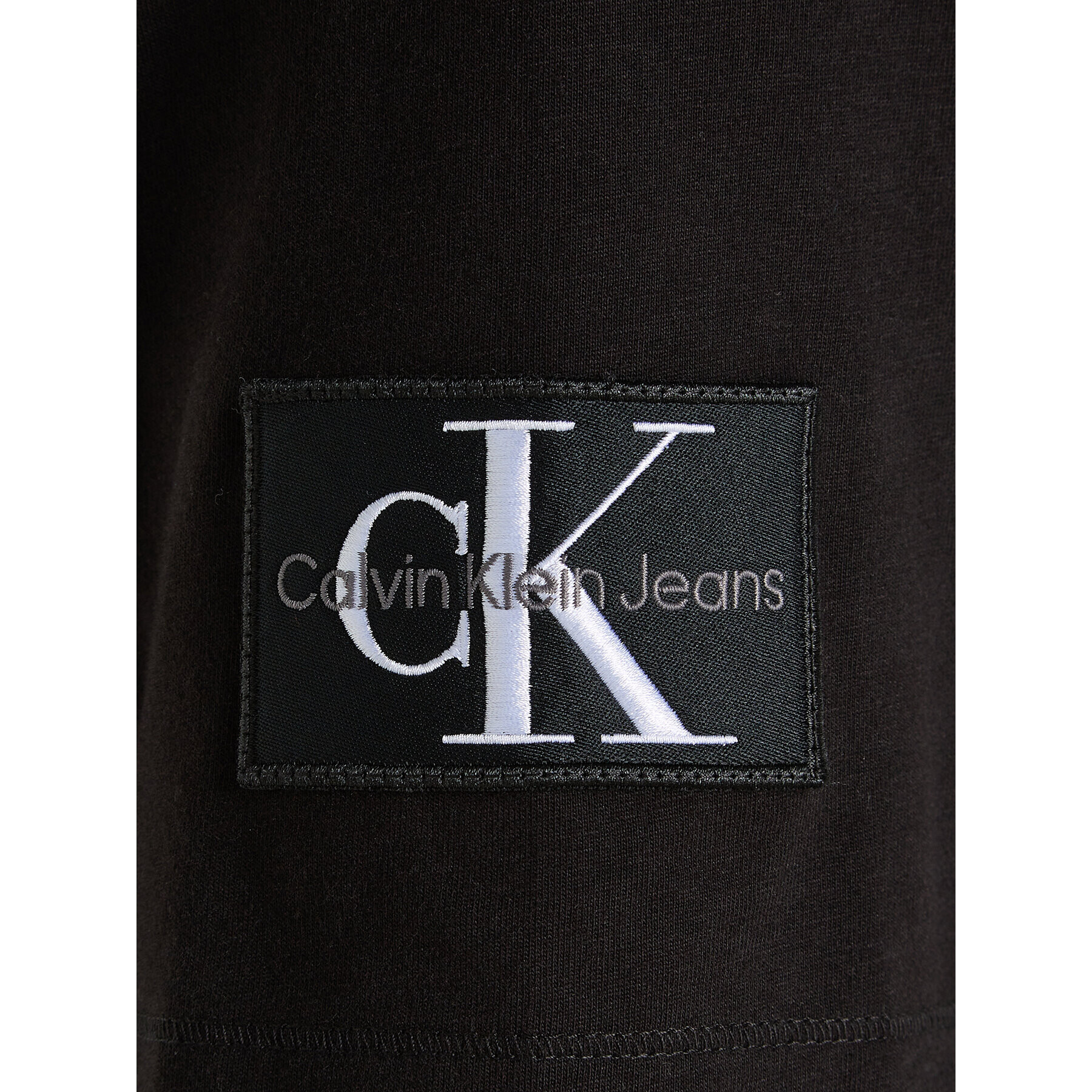 Calvin Klein Jeans Тишърт J30J323484 Черен Regular Fit - Pepit.bg