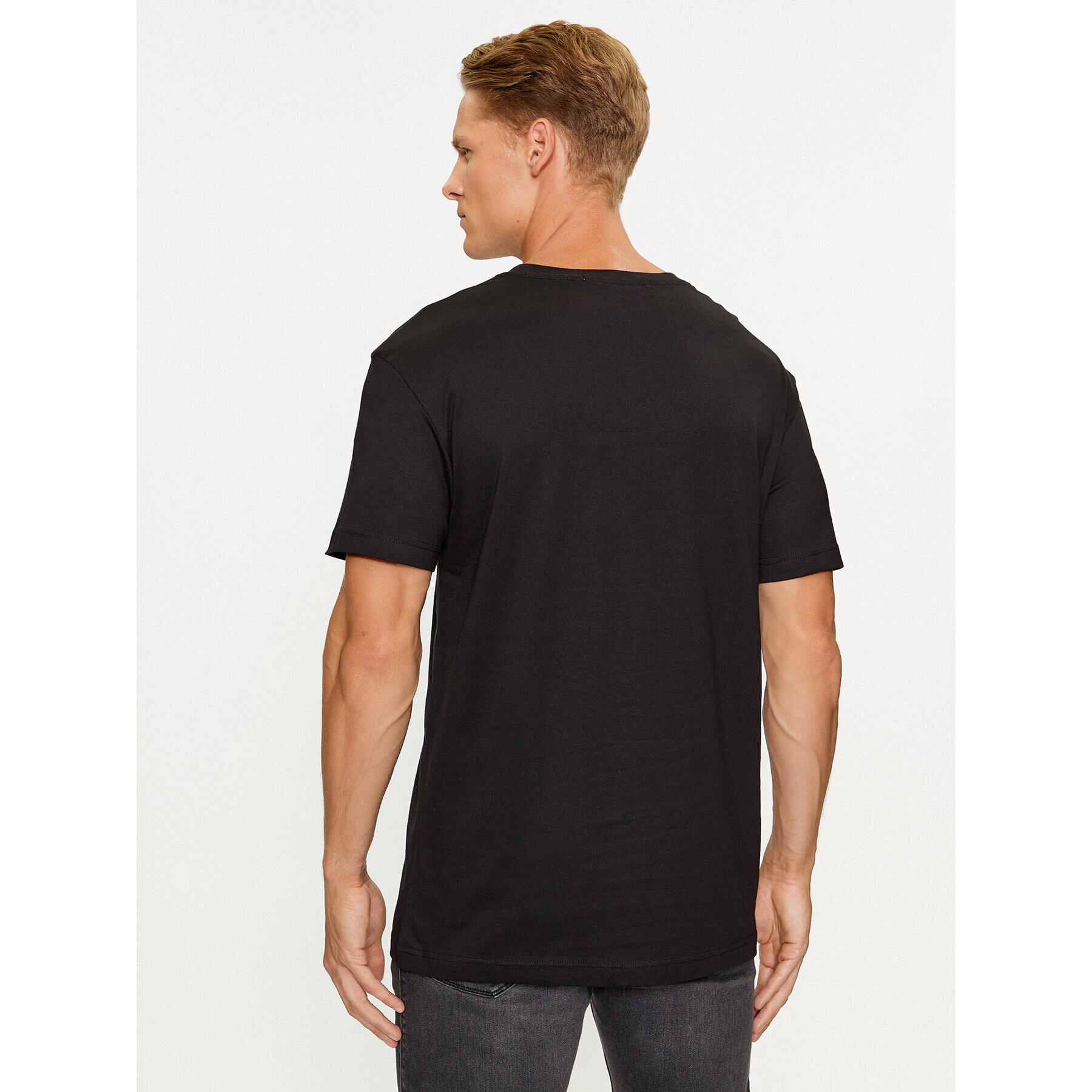 Calvin Klein Jeans Тишърт J30J324018 Черен Regular Fit - Pepit.bg