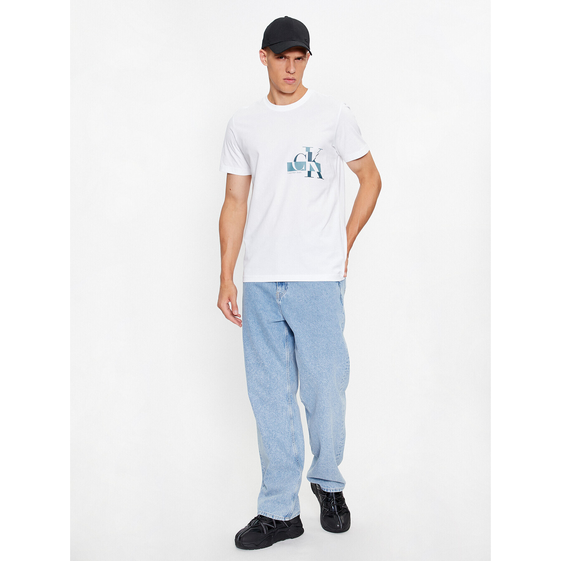 Calvin Klein Jeans Тишърт J30J324019 Бял Regular Fit - Pepit.bg