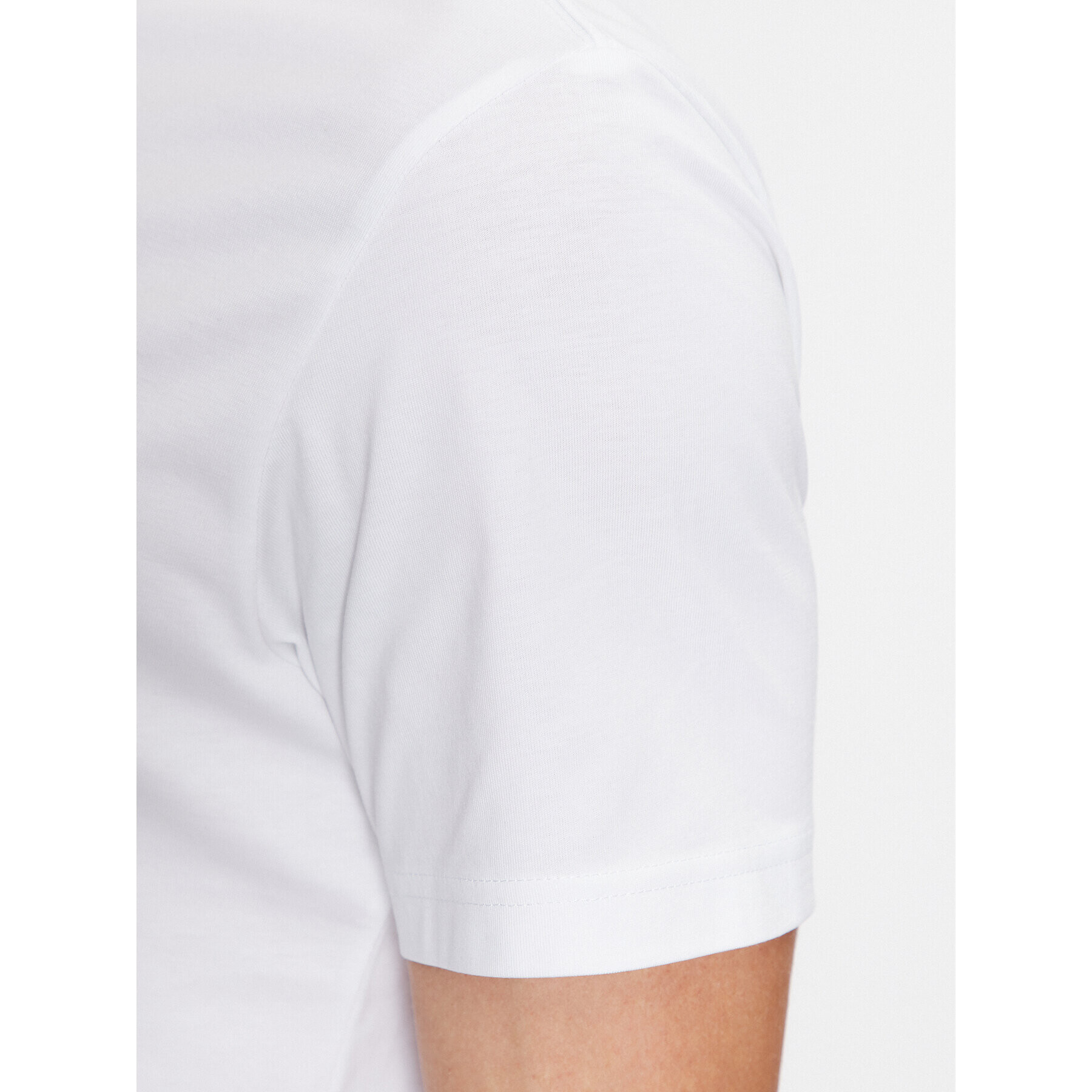 Calvin Klein Jeans Тишърт J30J324019 Бял Regular Fit - Pepit.bg