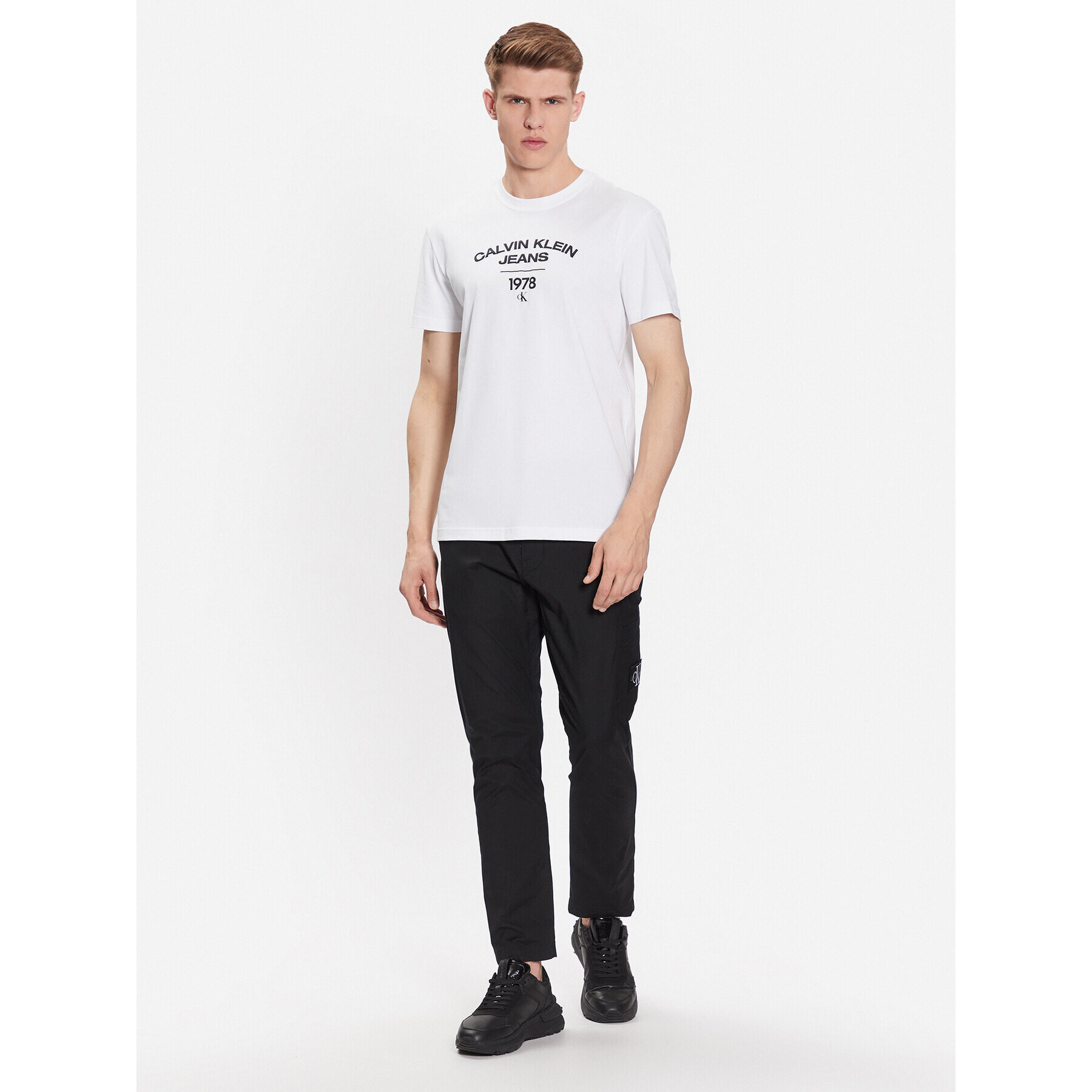 Calvin Klein Jeans Тишърт J30J324206 Бял Regular Fit - Pepit.bg