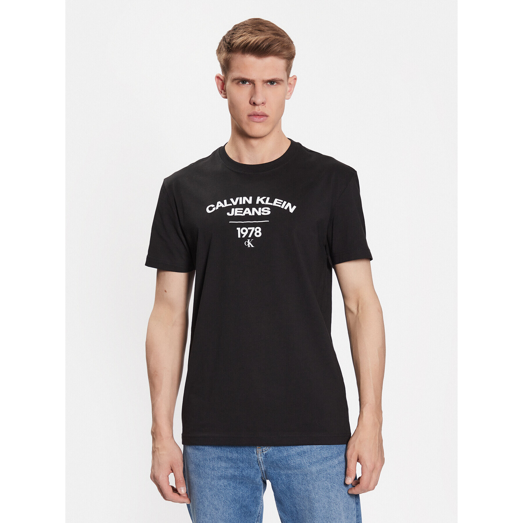 Calvin Klein Jeans Тишърт J30J324206 Черен Regular Fit - Pepit.bg