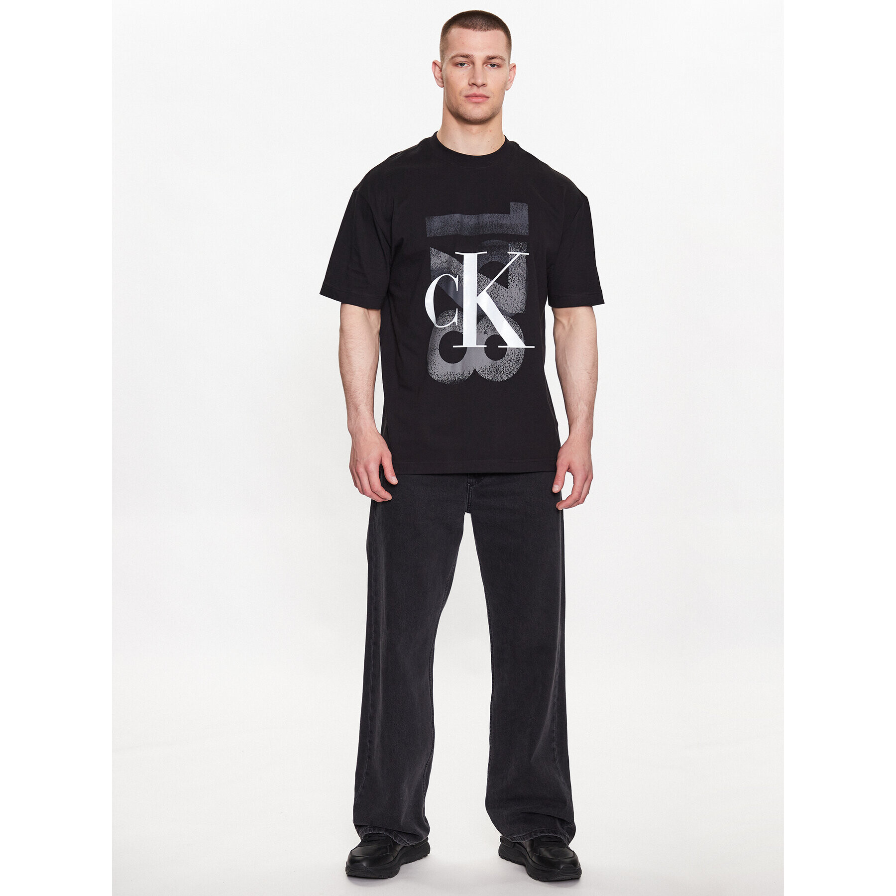 Calvin Klein Jeans Тишърт J30J324207 Черен Regular Fit - Pepit.bg