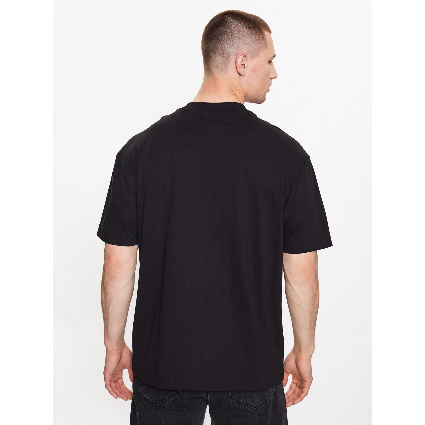 Calvin Klein Jeans Тишърт J30J324207 Черен Regular Fit - Pepit.bg