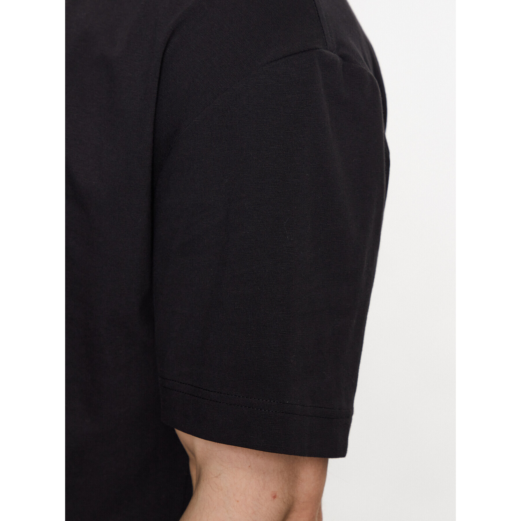 Calvin Klein Jeans Тишърт J30J324207 Черен Regular Fit - Pepit.bg