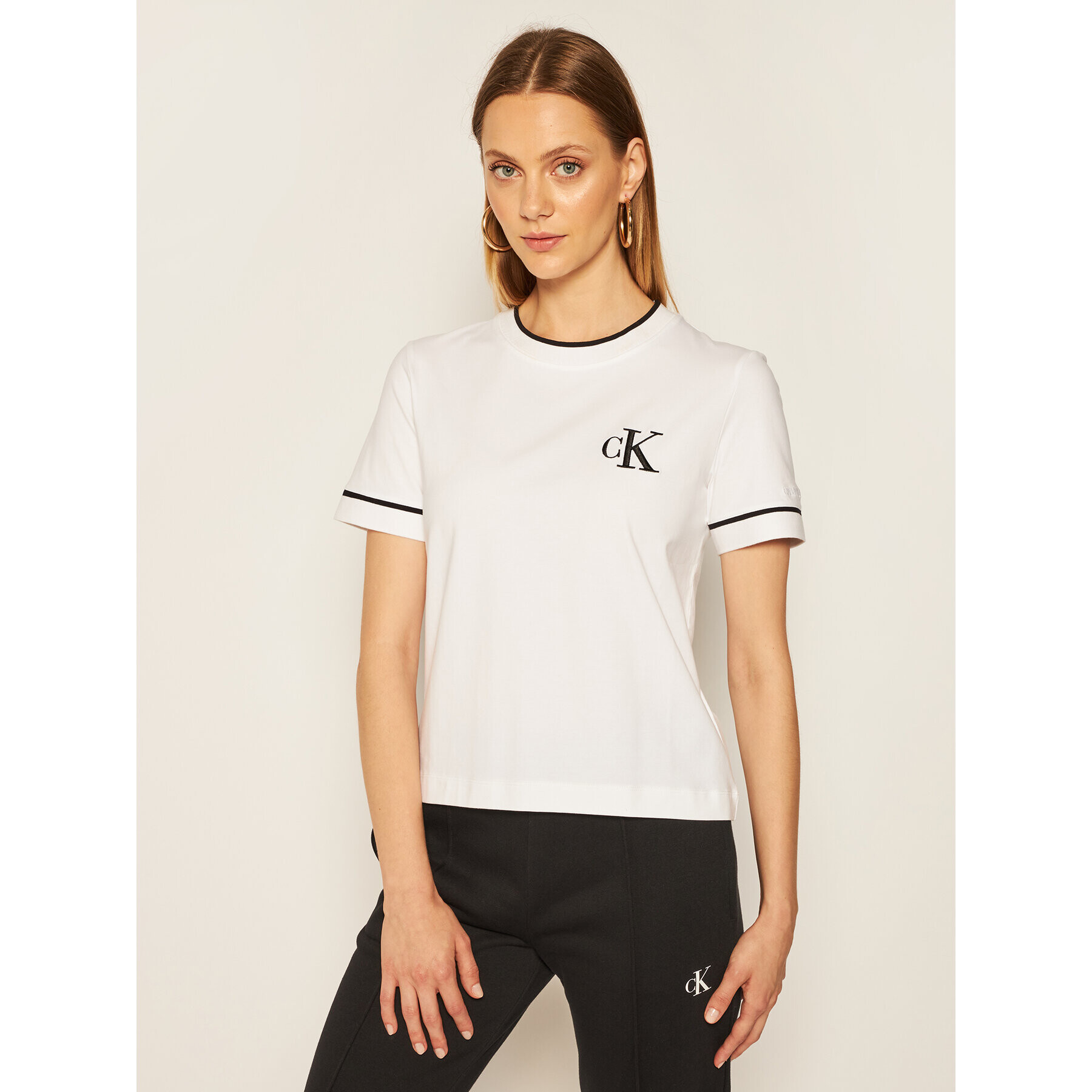 Calvin Klein Jeans Тишърт Logo J20J214139 Бял Regular Fit - Pepit.bg