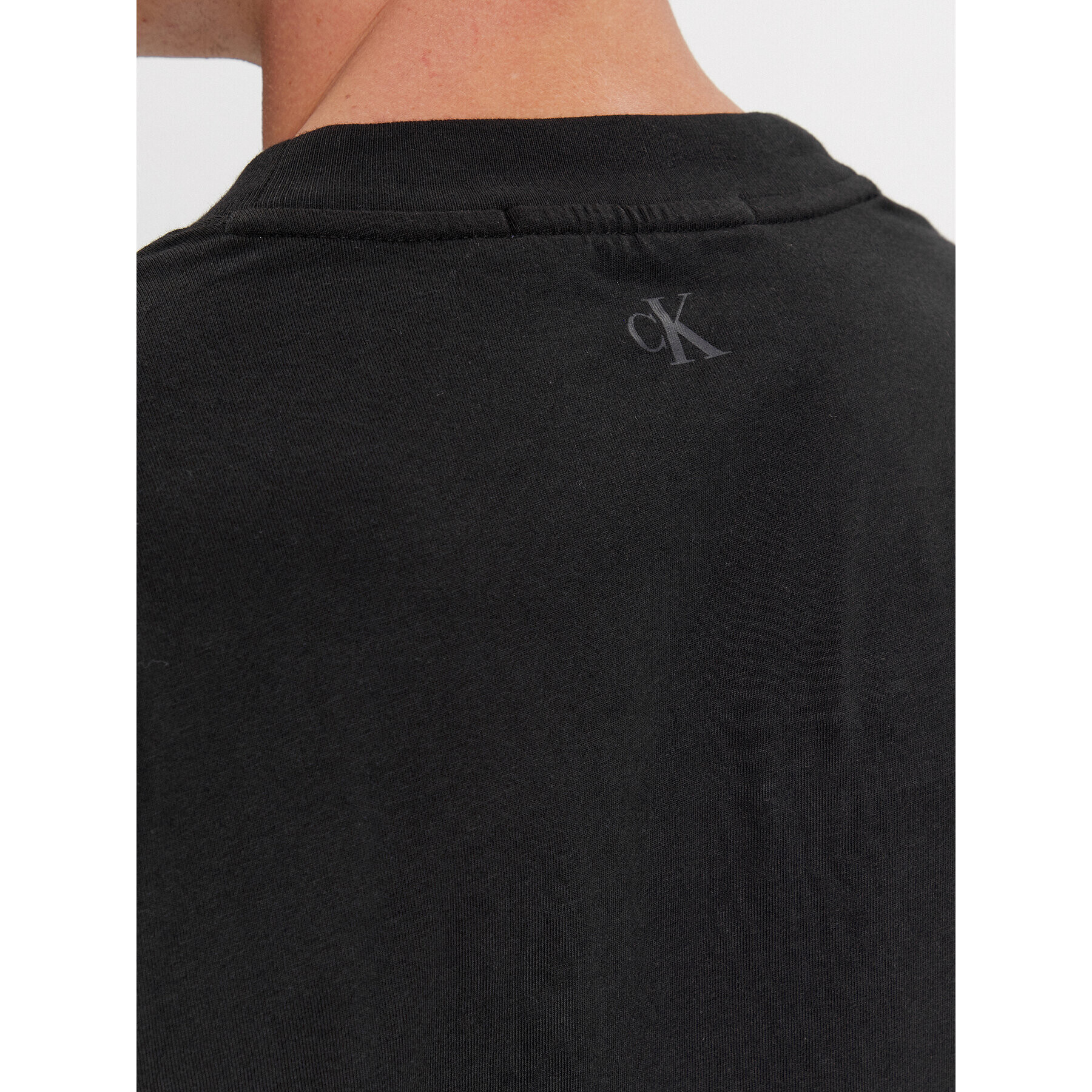 Calvin Klein Jeans Тишърт Logo Repeat J30J324668 Черен Regular Fit - Pepit.bg