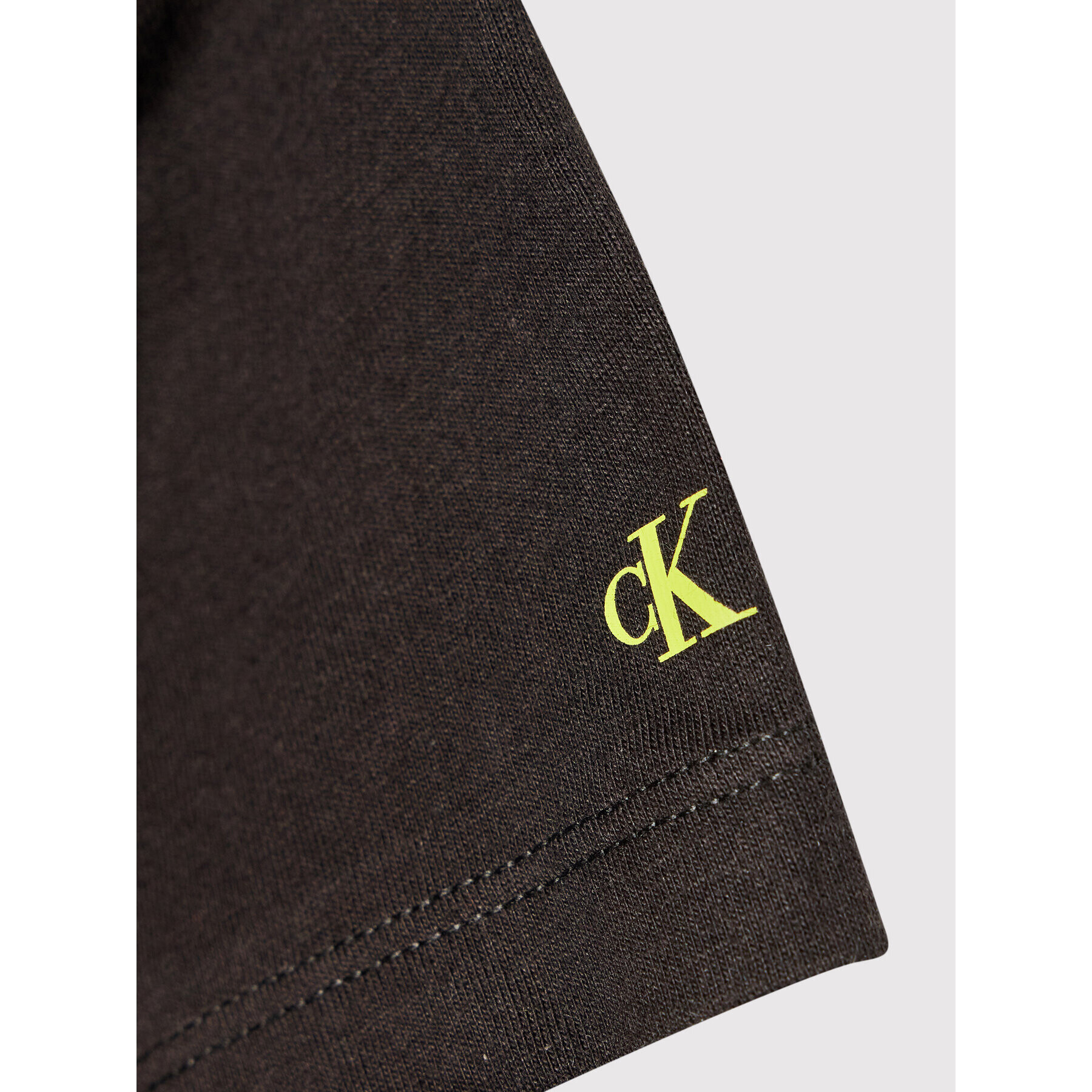 Calvin Klein Jeans Тишърт Micro Flock Logo IB0IB01054 Черен Slim Fit - Pepit.bg