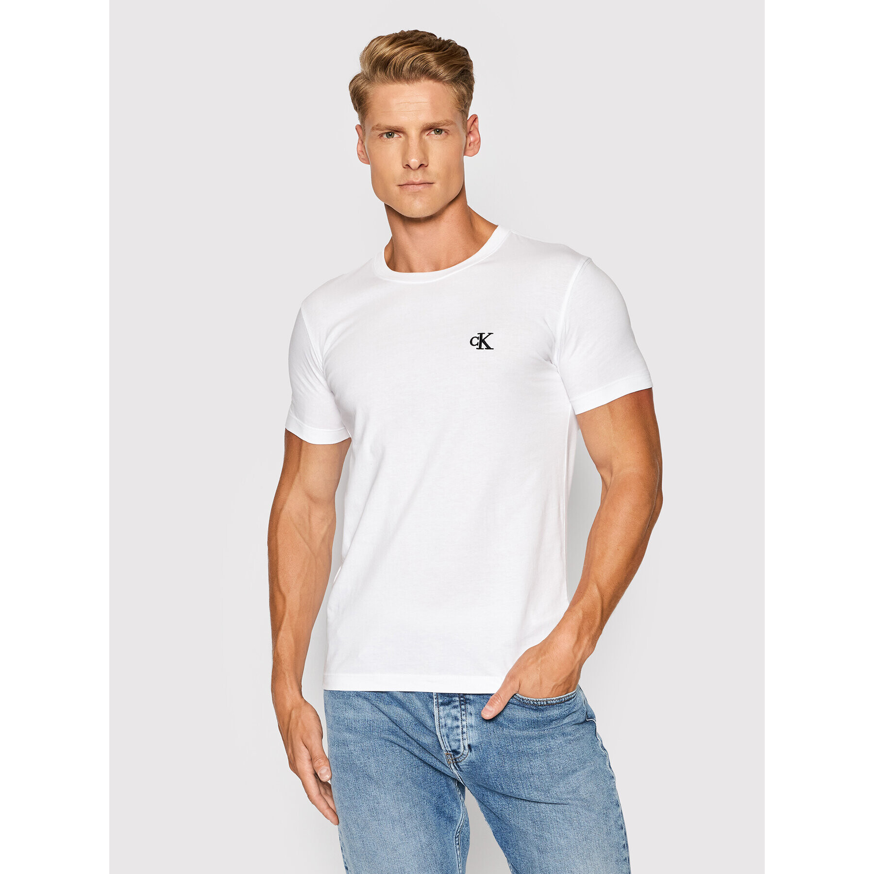 Calvin Klein Jeans Тишърт Tee Shirt Essential J30J314544 Бял Slim Fit - Pepit.bg