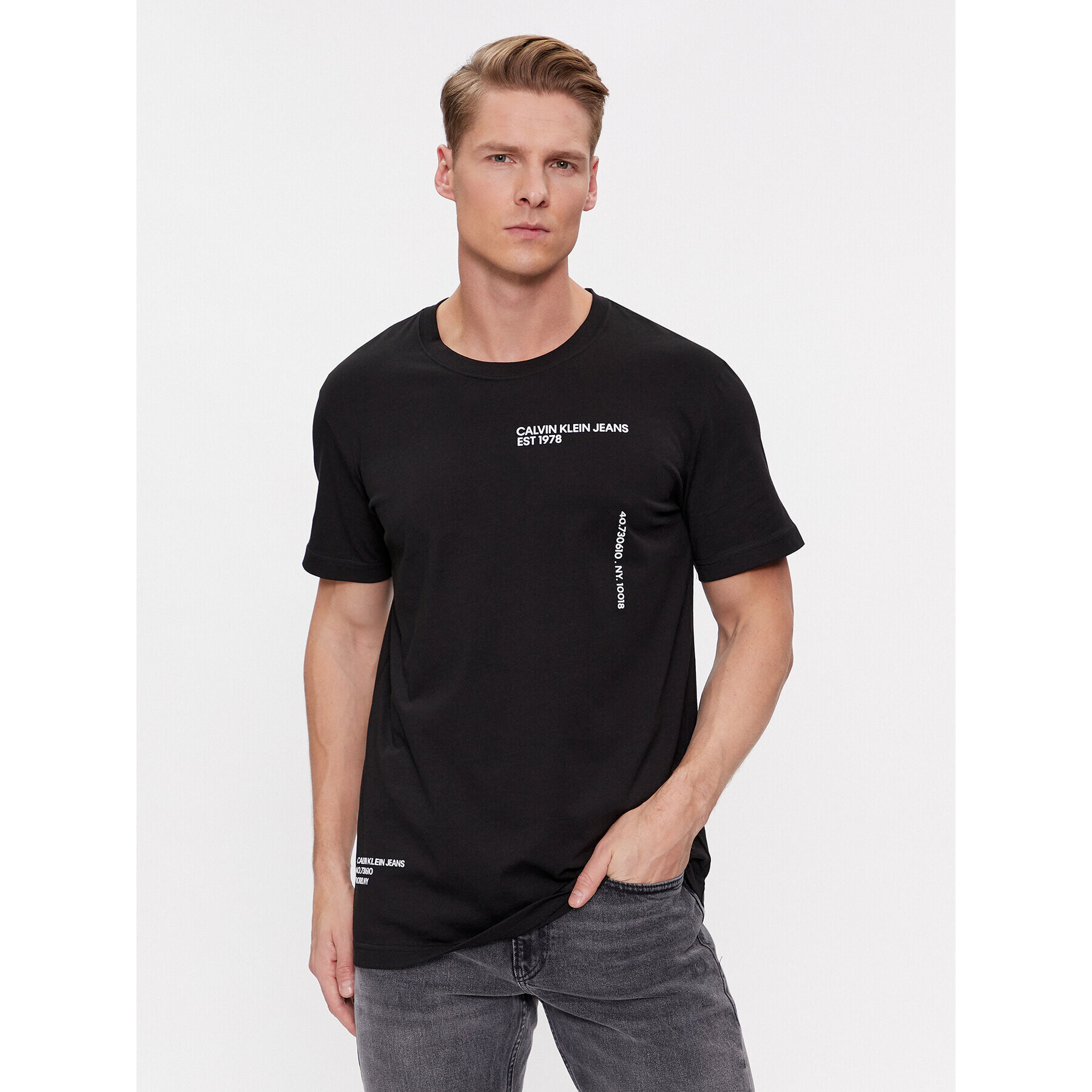 Calvin Klein Jeans Тишърт Text J30J325065 Черен Regular Fit - Pepit.bg