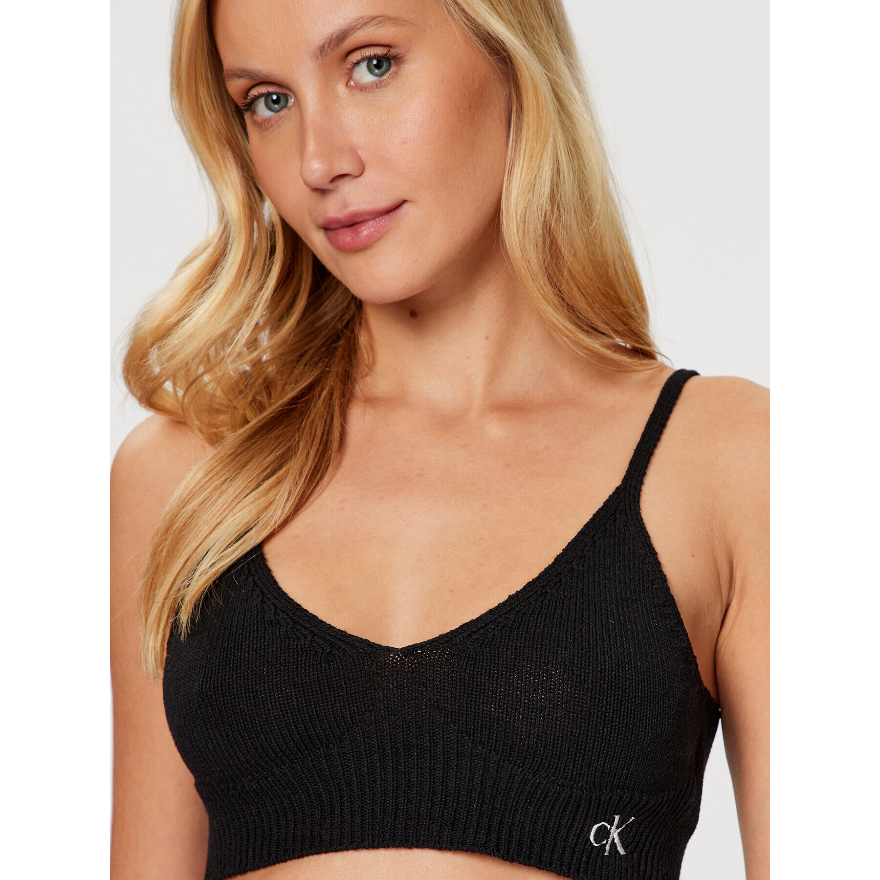 Calvin Klein Jeans топ J20J221345 Черен Regular Fit - Pepit.bg