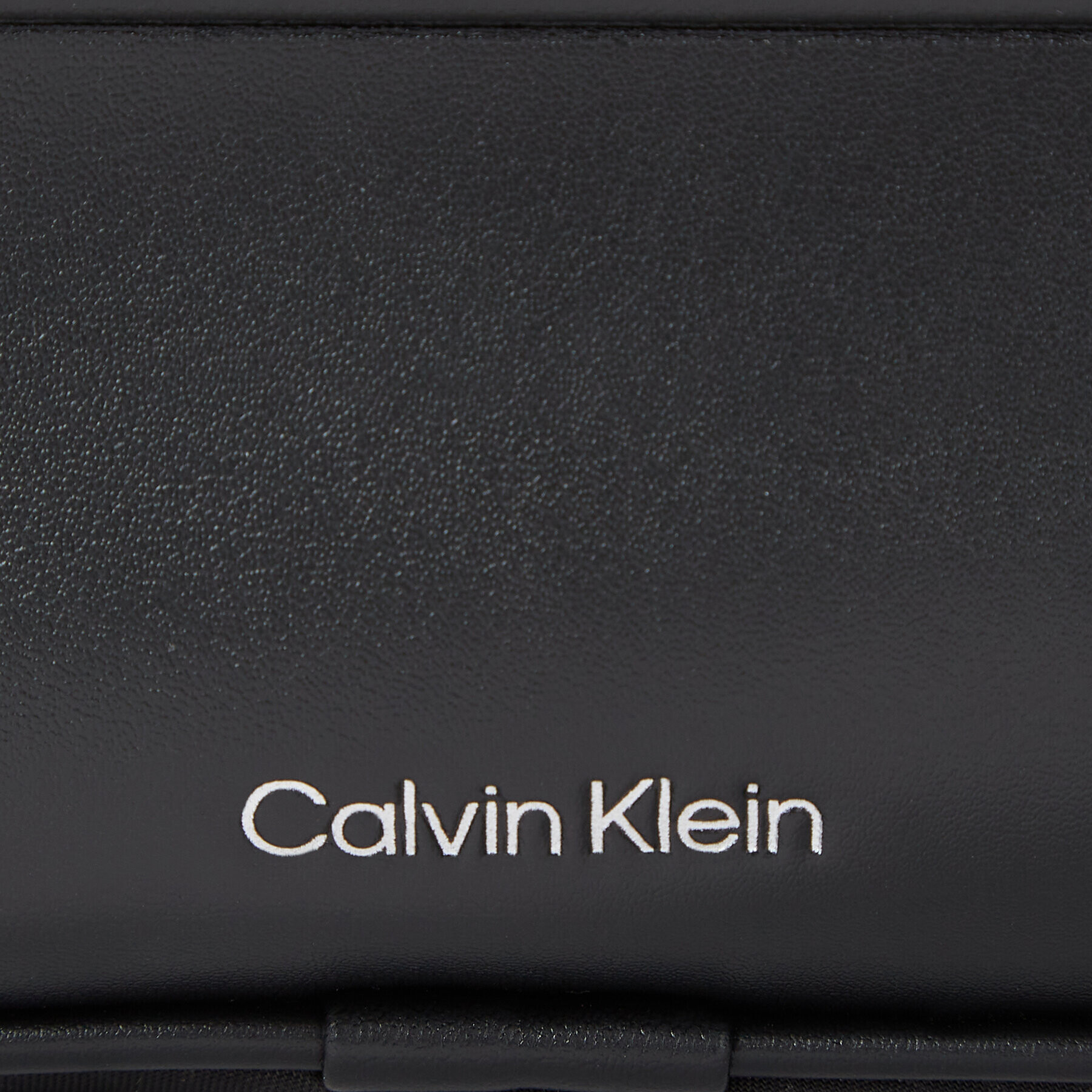 Calvin Klein Мъжка чантичка Ck Elevated Camera Bag Repreve K50K510852 Черен - Pepit.bg