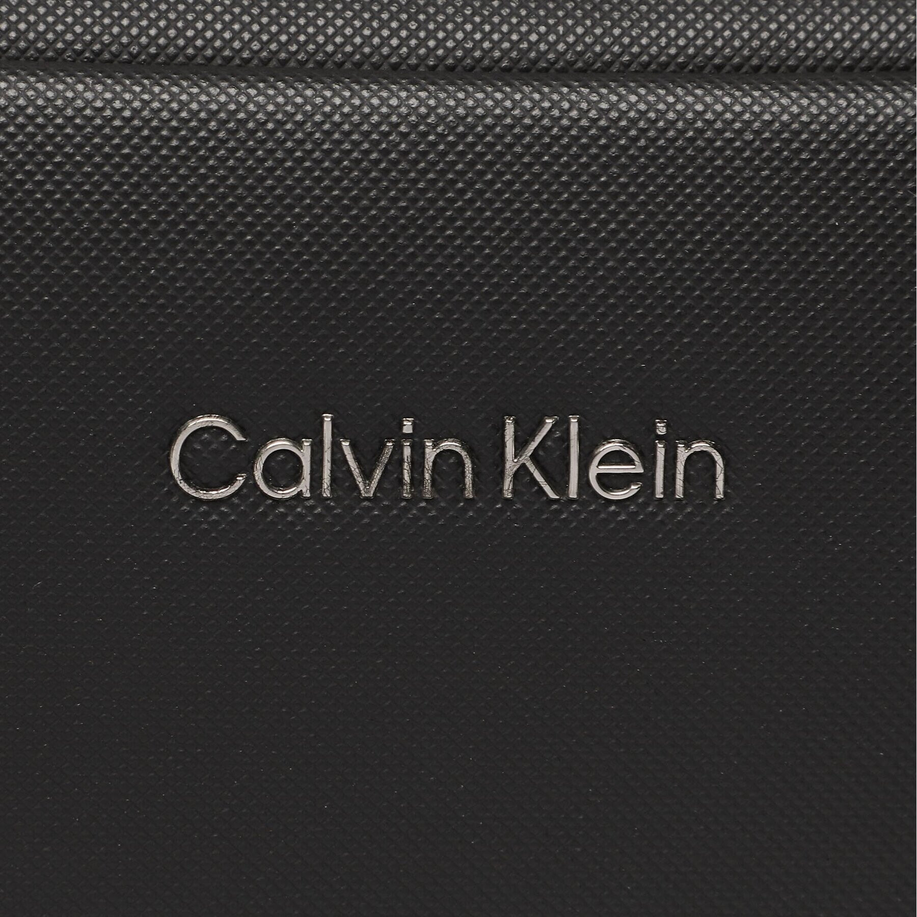 Calvin Klein Мъжка чантичка Ck Must Pique Compact Case K50K510513 Черен - Pepit.bg