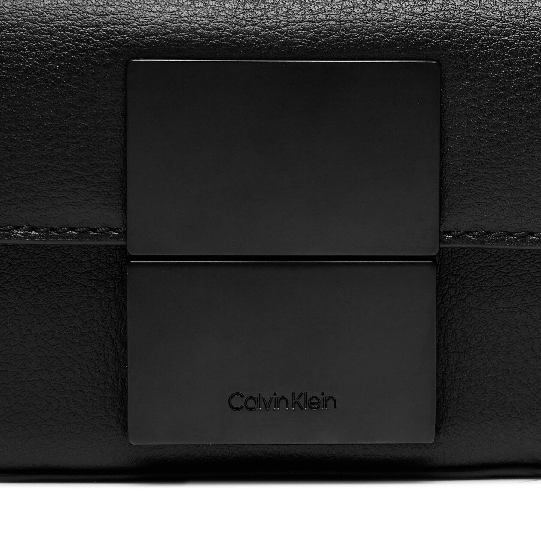 Calvin Klein Мъжка чантичка Iconic Plaque Camera Bag Xs K50K511249 Черен - Pepit.bg