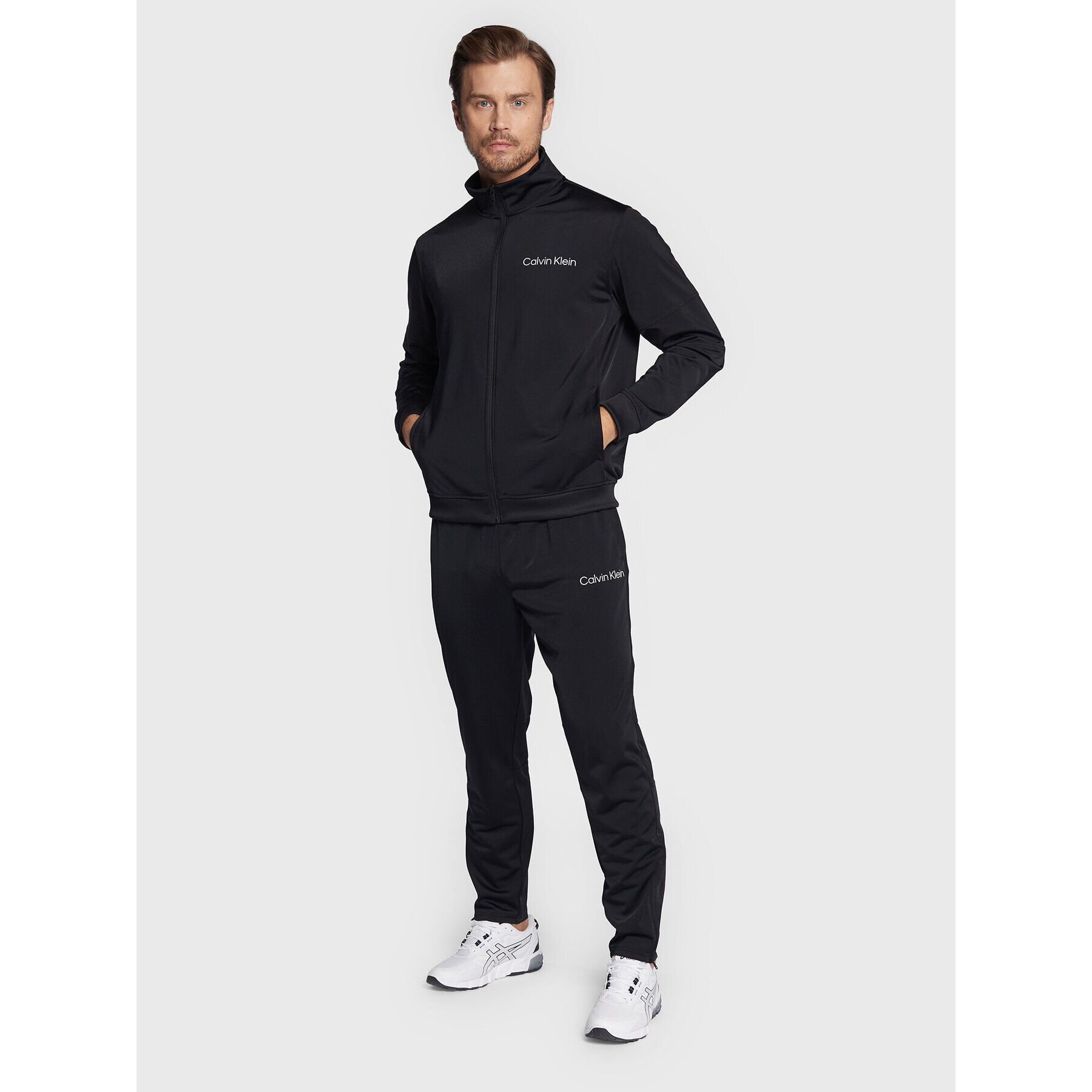 Calvin Klein Performance Анцуг 00GMS2J406 Черен Regular Fit - Pepit.bg