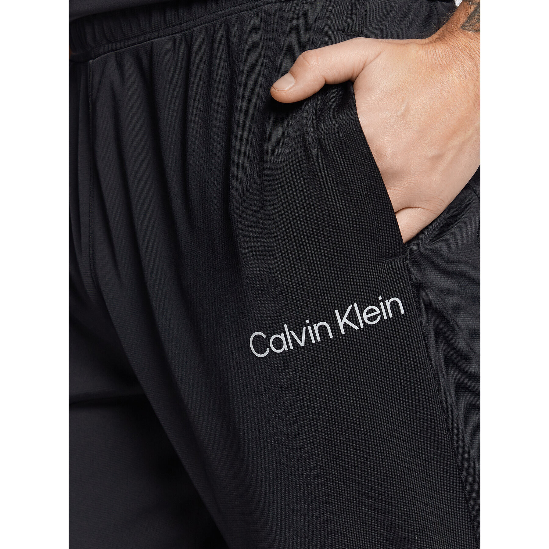 Calvin Klein Performance Анцуг 00GMS2J406 Черен Regular Fit - Pepit.bg