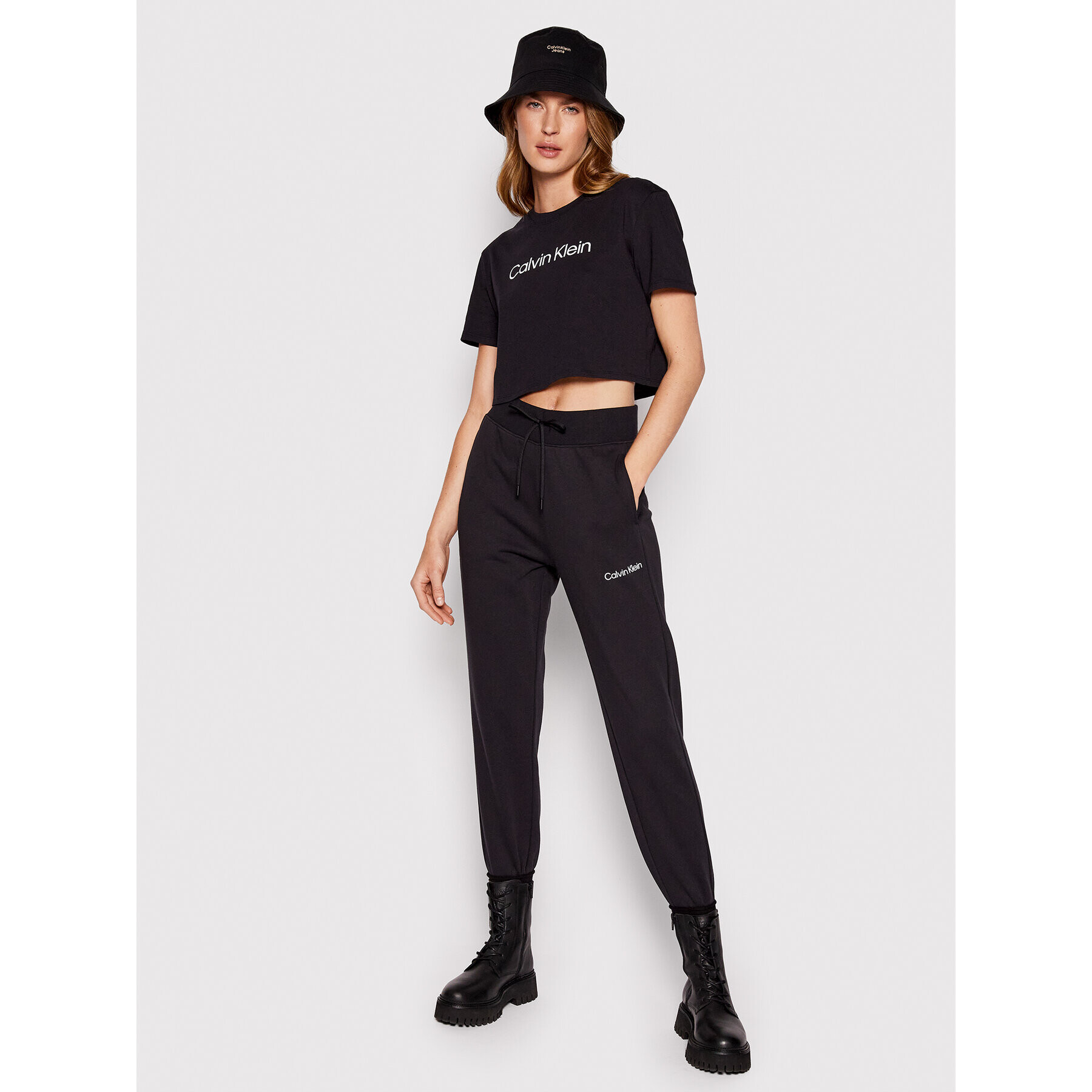 Calvin Klein Performance Долнище анцуг 00GWS2P608 Черен Regular Fit - Pepit.bg