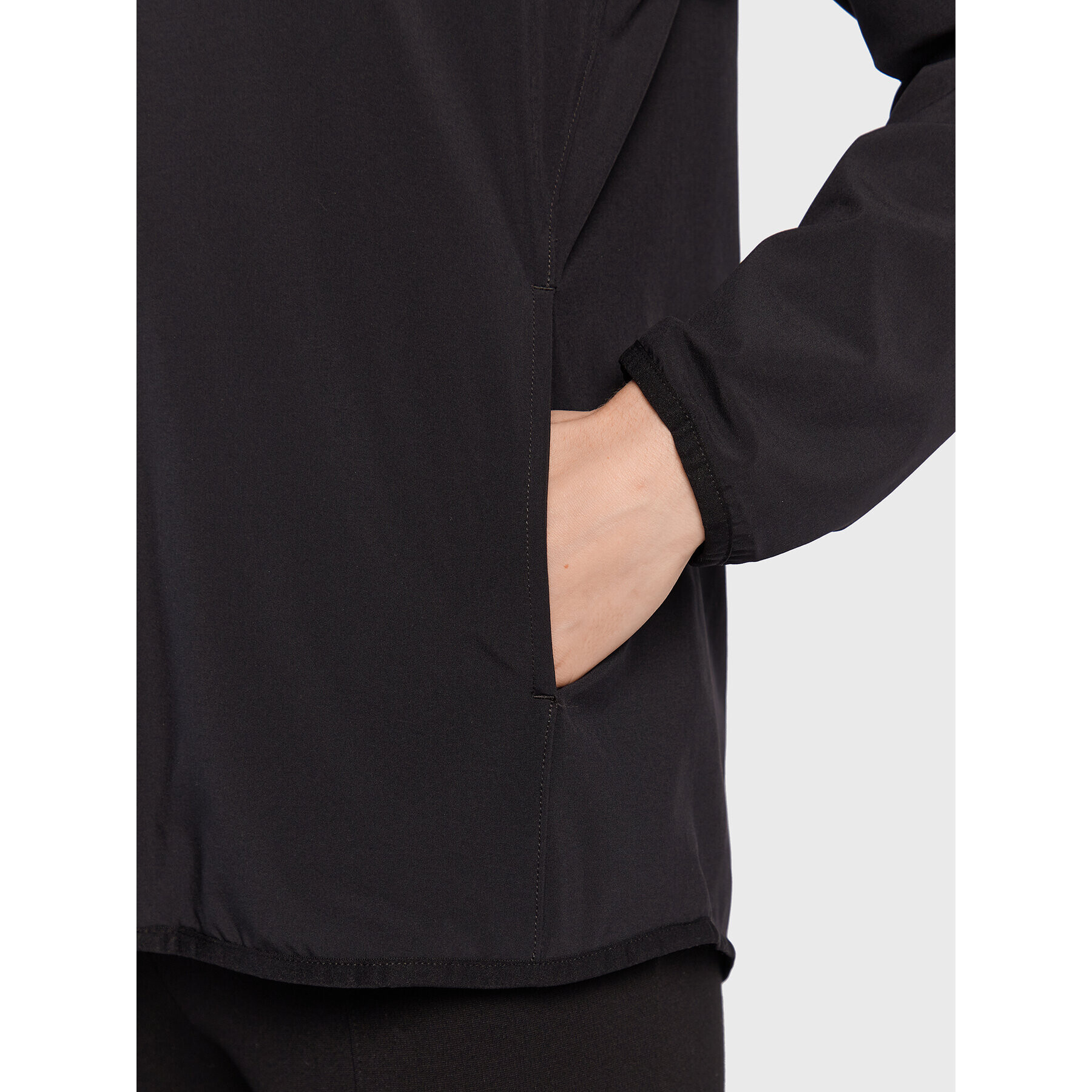 Calvin Klein Performance Преходно яке 00GWF2O509 Черен Slim Fit - Pepit.bg