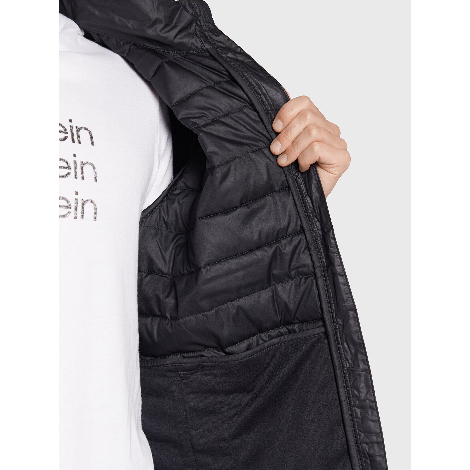 Calvin Klein Performance Пухено яке 00GMF2O524 Черен Regular Fit - Pepit.bg