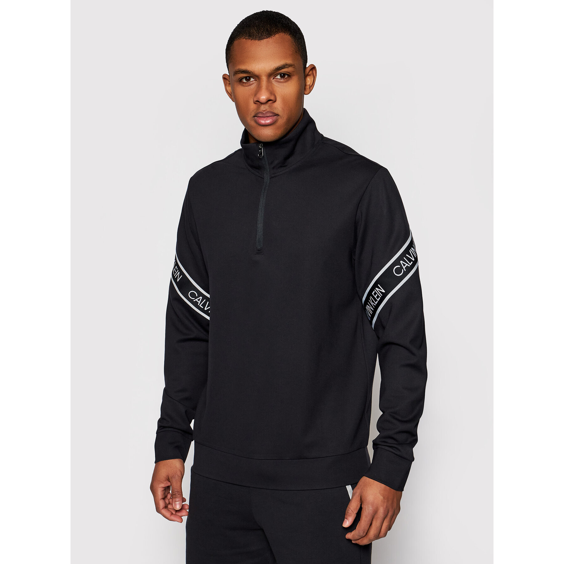 Calvin Klein Performance Суитшърт 00GMS1W332 Черен Regular Fit - Pepit.bg