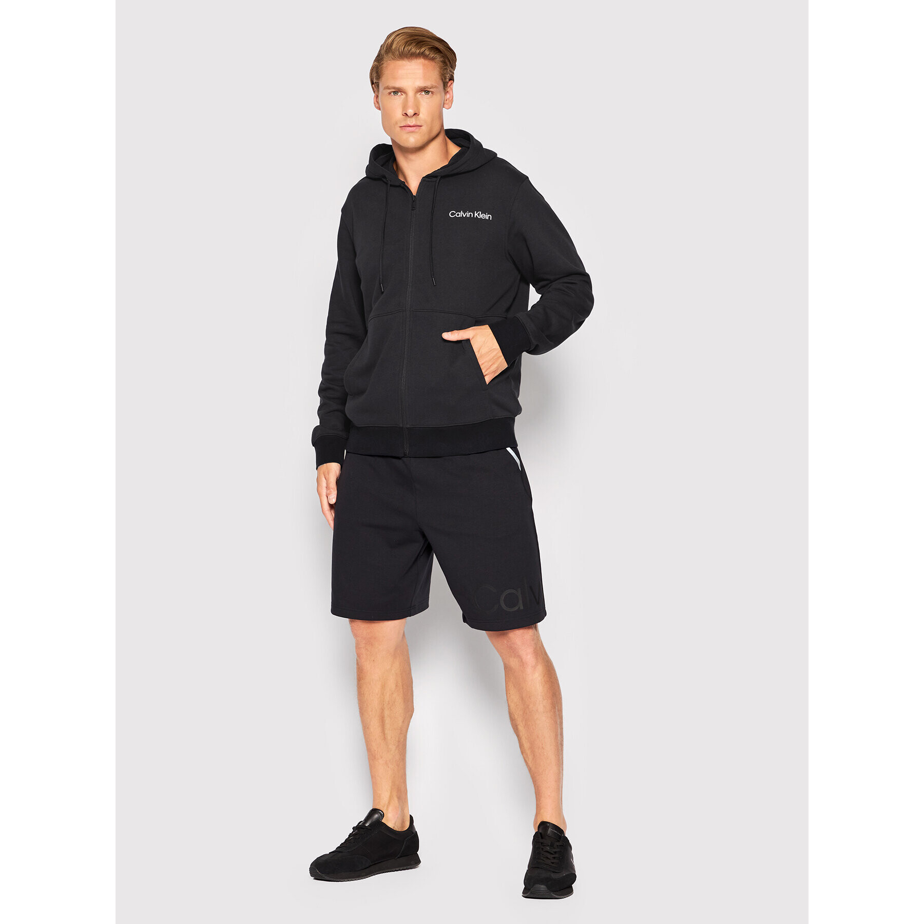 Calvin Klein Performance Суитшърт 00GMS2J407 Черен Regular Fit - Pepit.bg