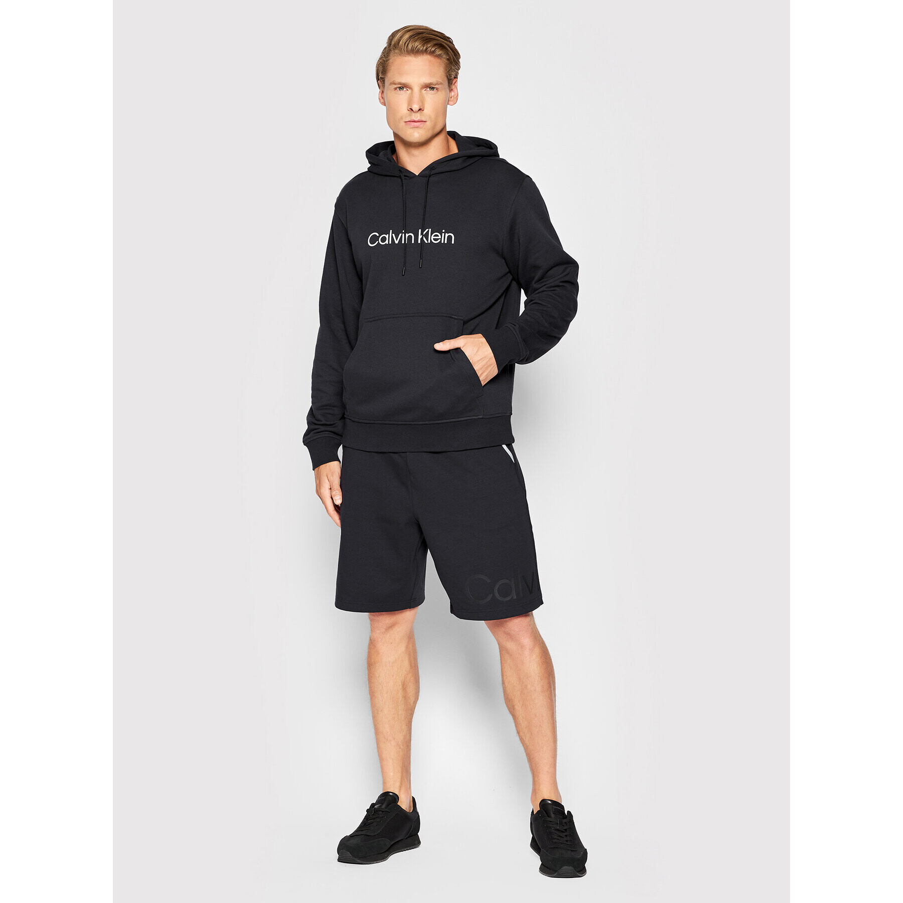 Calvin Klein Performance Суитшърт 00GMS2W304 Черен Regular Fit - Pepit.bg