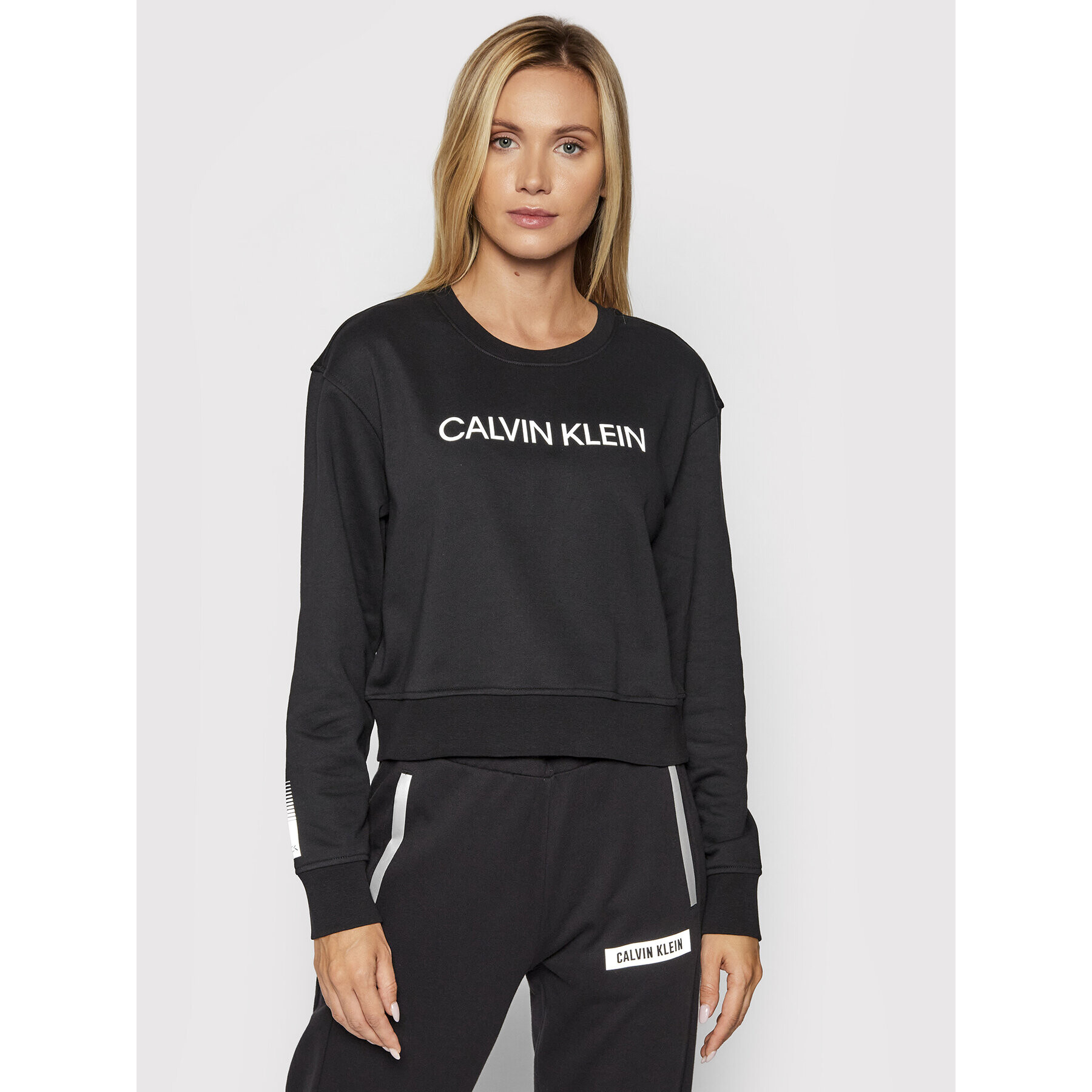 Calvin Klein Performance Суитшърт 00GWF1W312 Черен Cropped Fit - Pepit.bg
