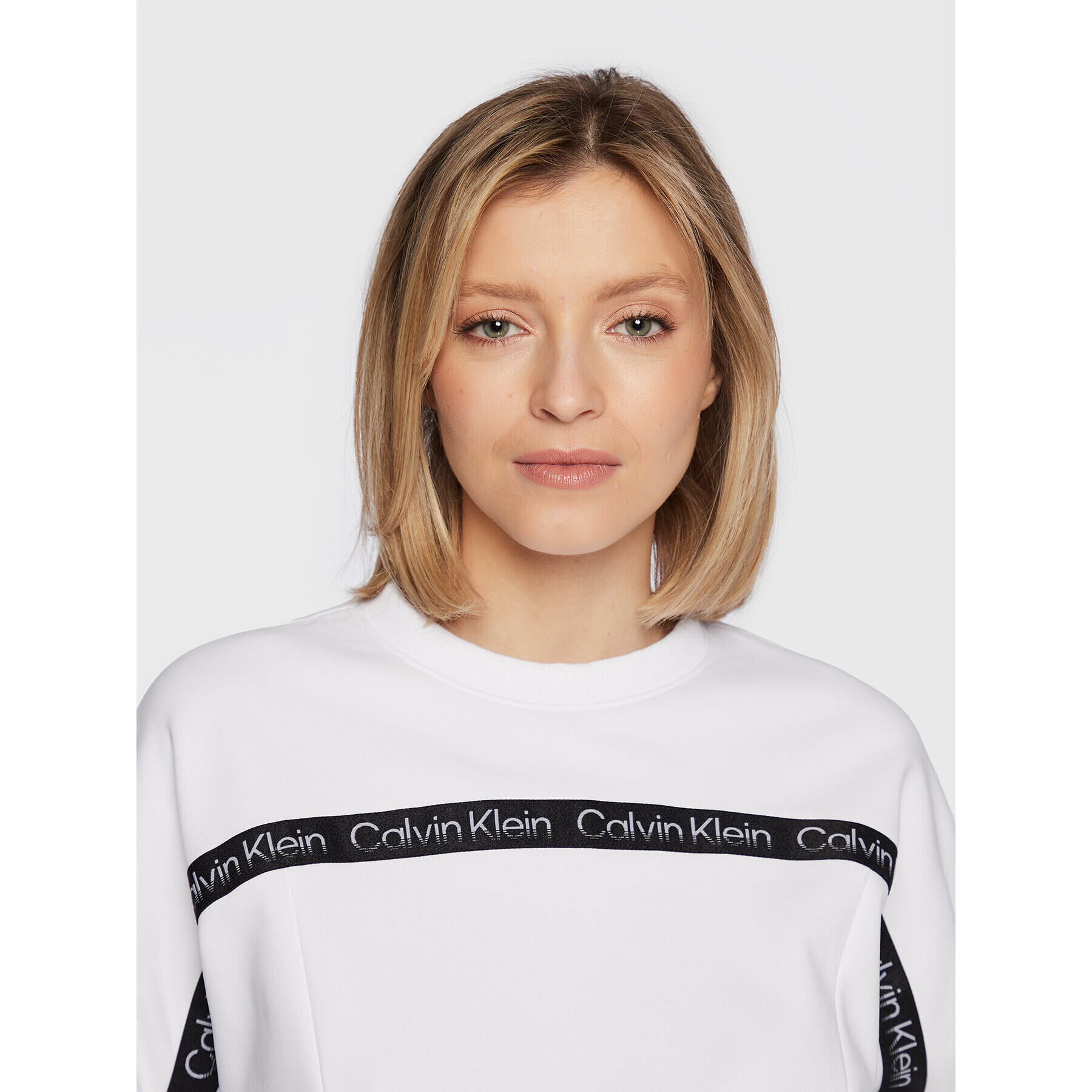 Calvin Klein Performance Суитшърт 00GWF2W300 Бял Regular Fit - Pepit.bg