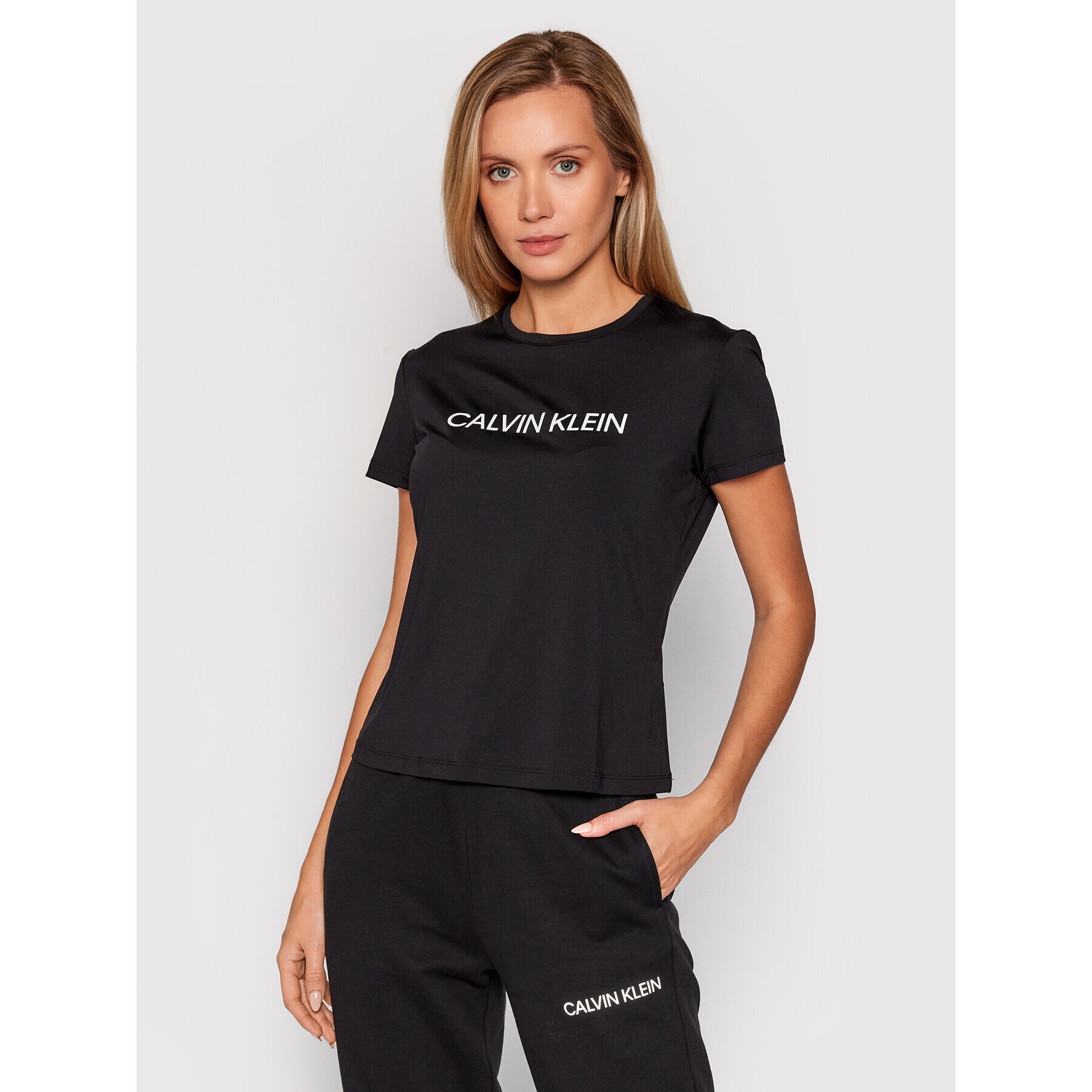 Calvin Klein Performance Тениска от техническо трико 00GWF1K140 Черен Slim Fit - Pepit.bg