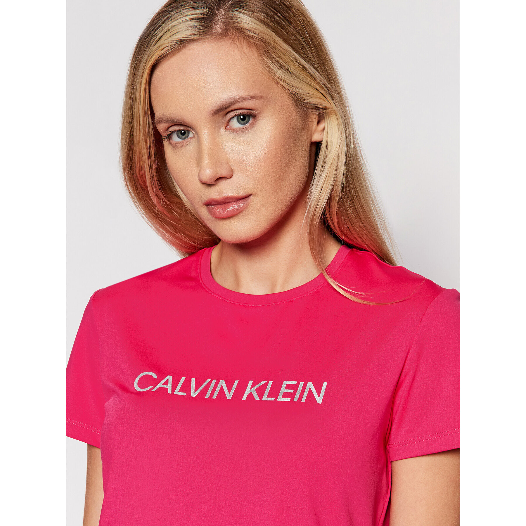 Calvin Klein Performance Тениска от техническо трико 00GWF1K140 Розов Slim Fit - Pepit.bg