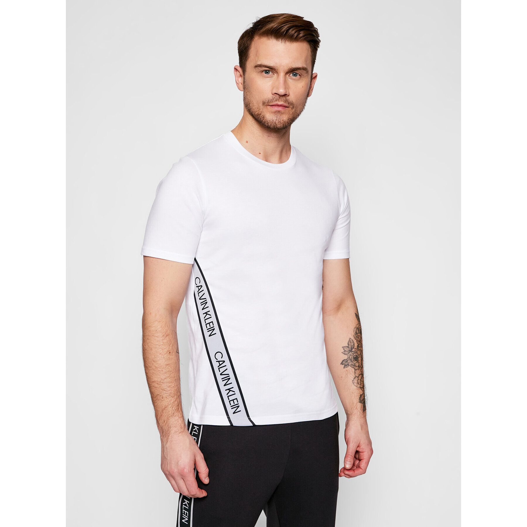 Calvin Klein Performance Тишърт 00GMS1K263 Бял Regular Fit - Pepit.bg