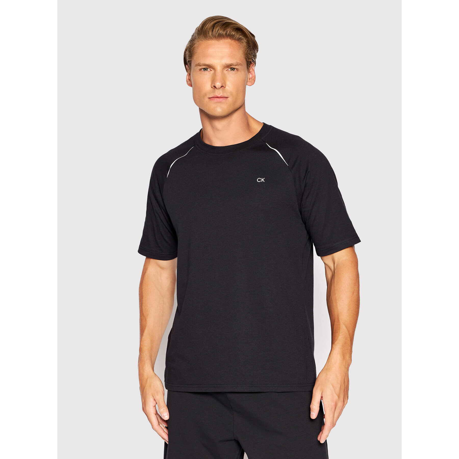 Calvin Klein Performance Тишърт 00GMS2K117 Черен Regular Fit - Pepit.bg