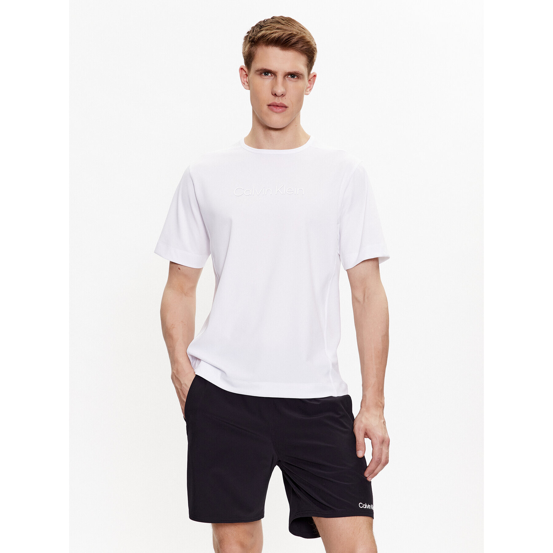 Calvin Klein Performance Тишърт 00GMS3K107 Бял Regular Fit - Pepit.bg