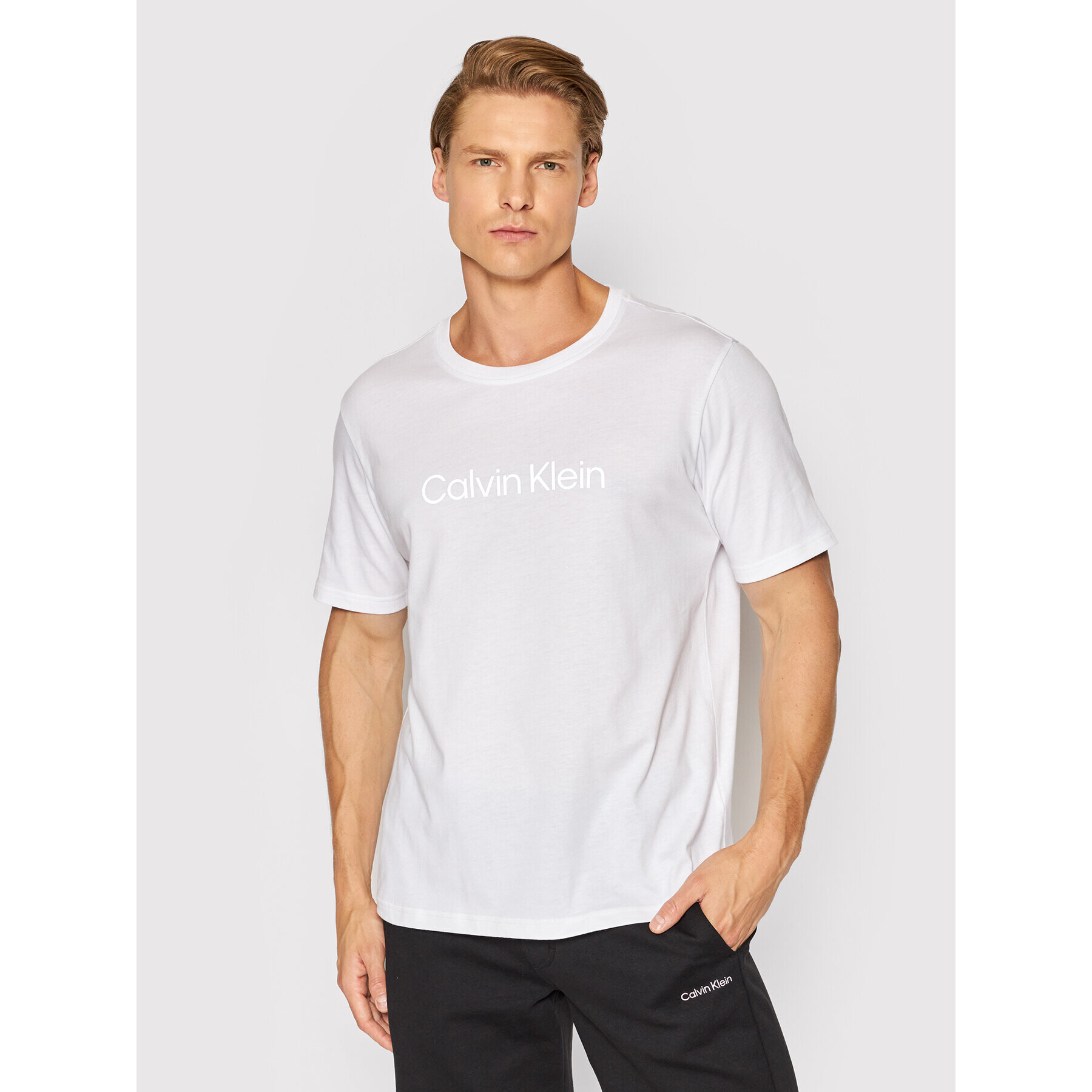 Calvin Klein Performance Тишърт Pw 00GMS2K107 Бял Regular Fit - Pepit.bg