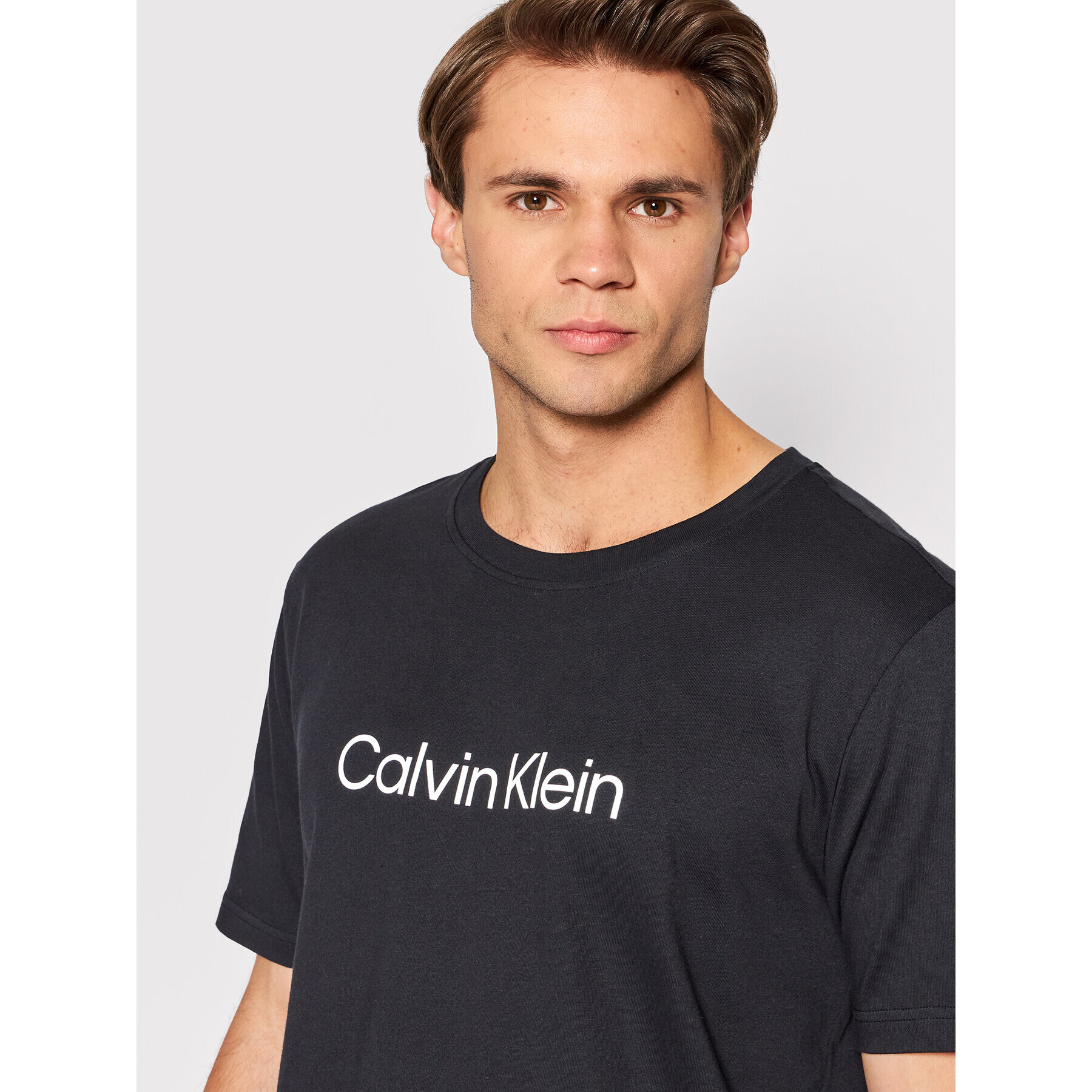 Calvin Klein Performance Тишърт Pw 00GMS2K107 Черен Regular Fit - Pepit.bg