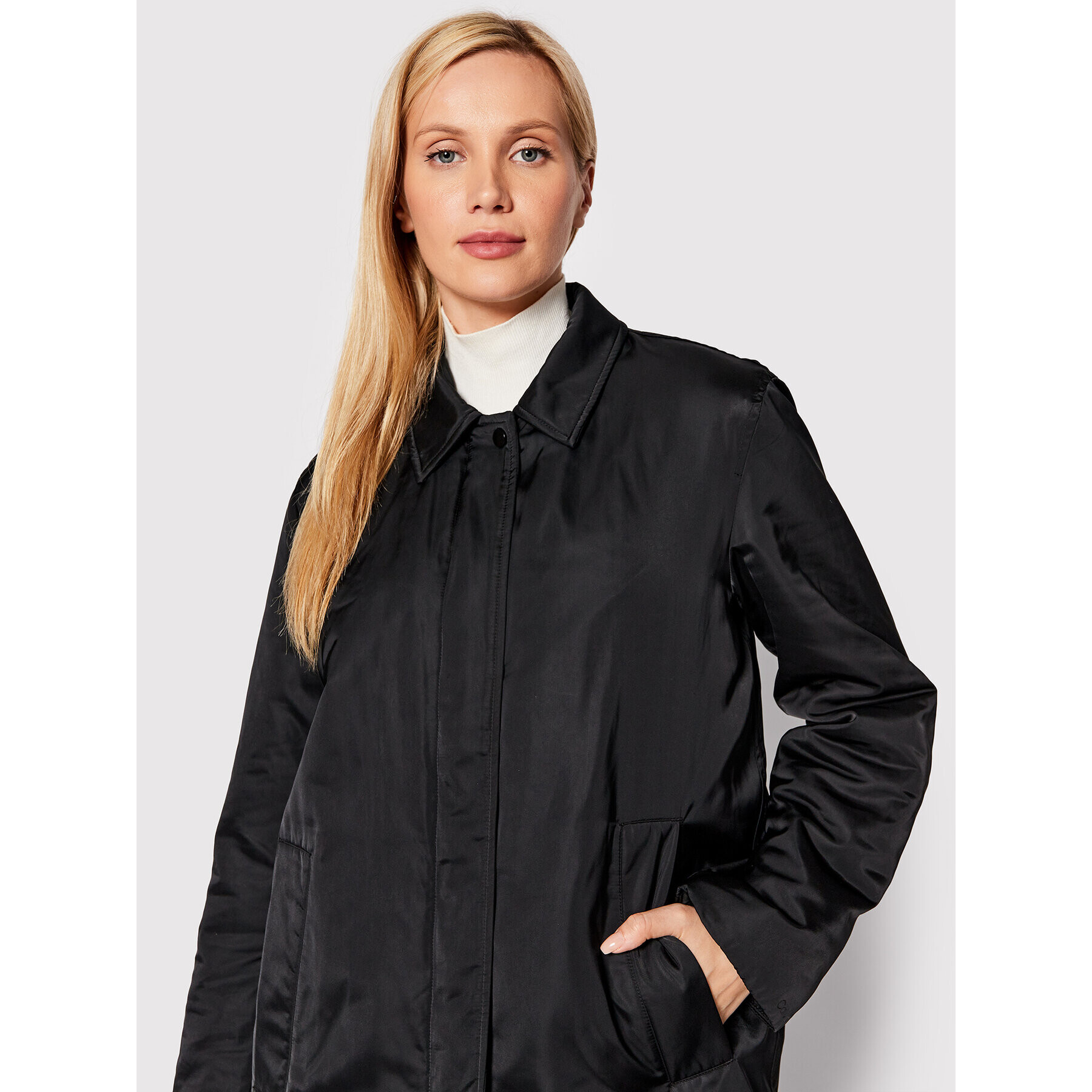 Calvin Klein Преходно палто K20K204166 Черен Regular Fit - Pepit.bg