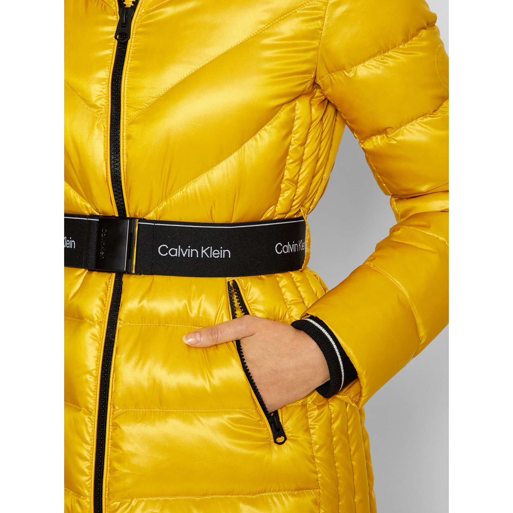Calvin Klein Пухено яке K20K203132 Жълт Regular Fit - Pepit.bg