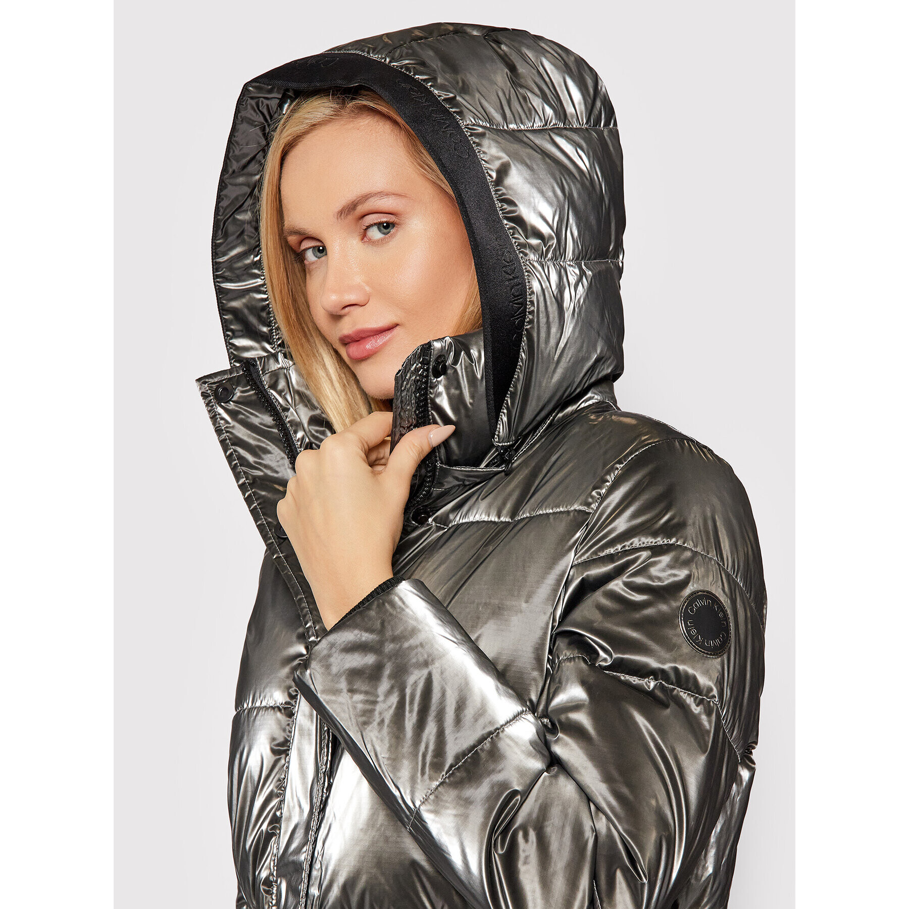 Calvin Klein Пухено яке Metallic K20K203139 Сив Regular Fit - Pepit.bg