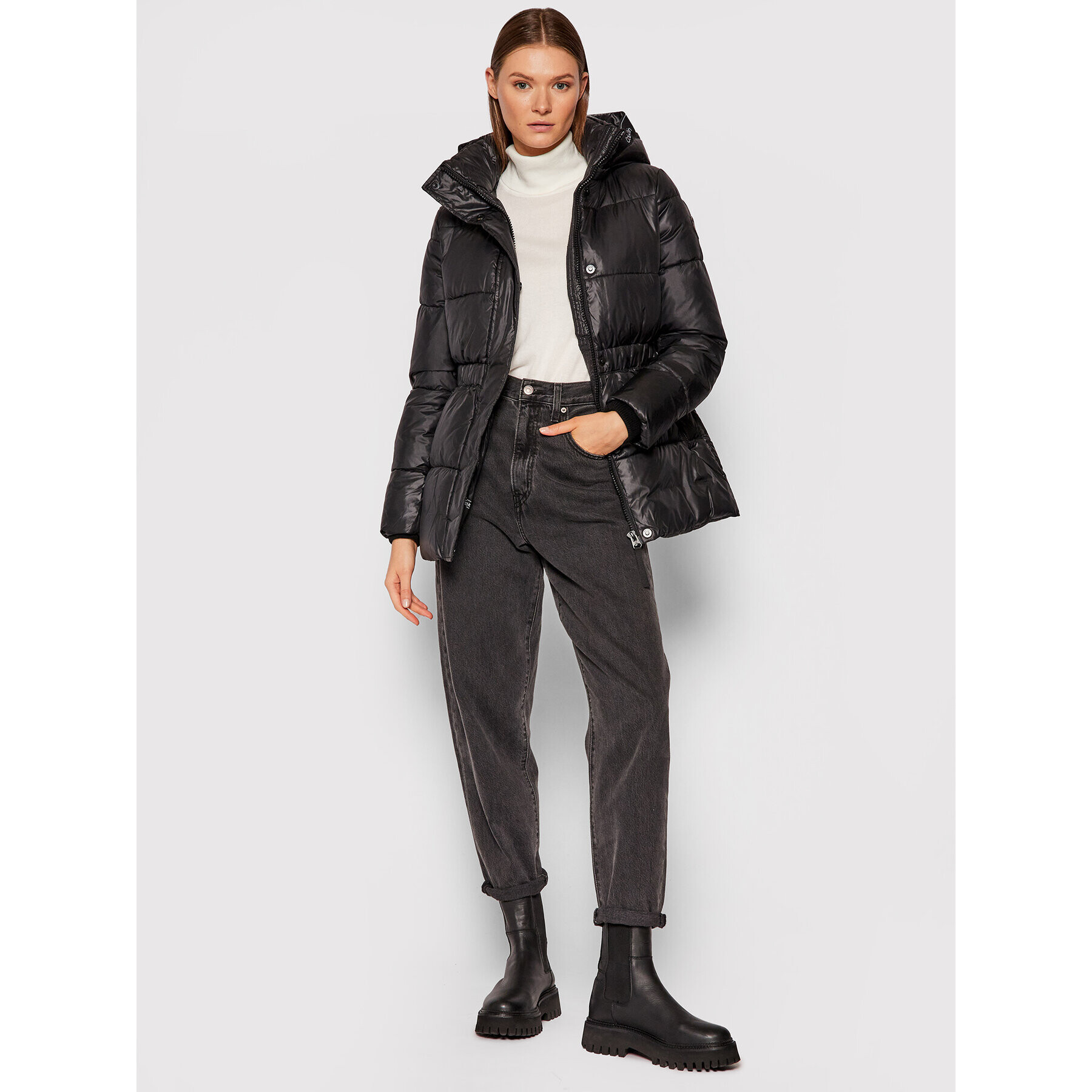 Calvin Klein Пухено яке Waisted K20K203128 Черен Regular Fit - Pepit.bg