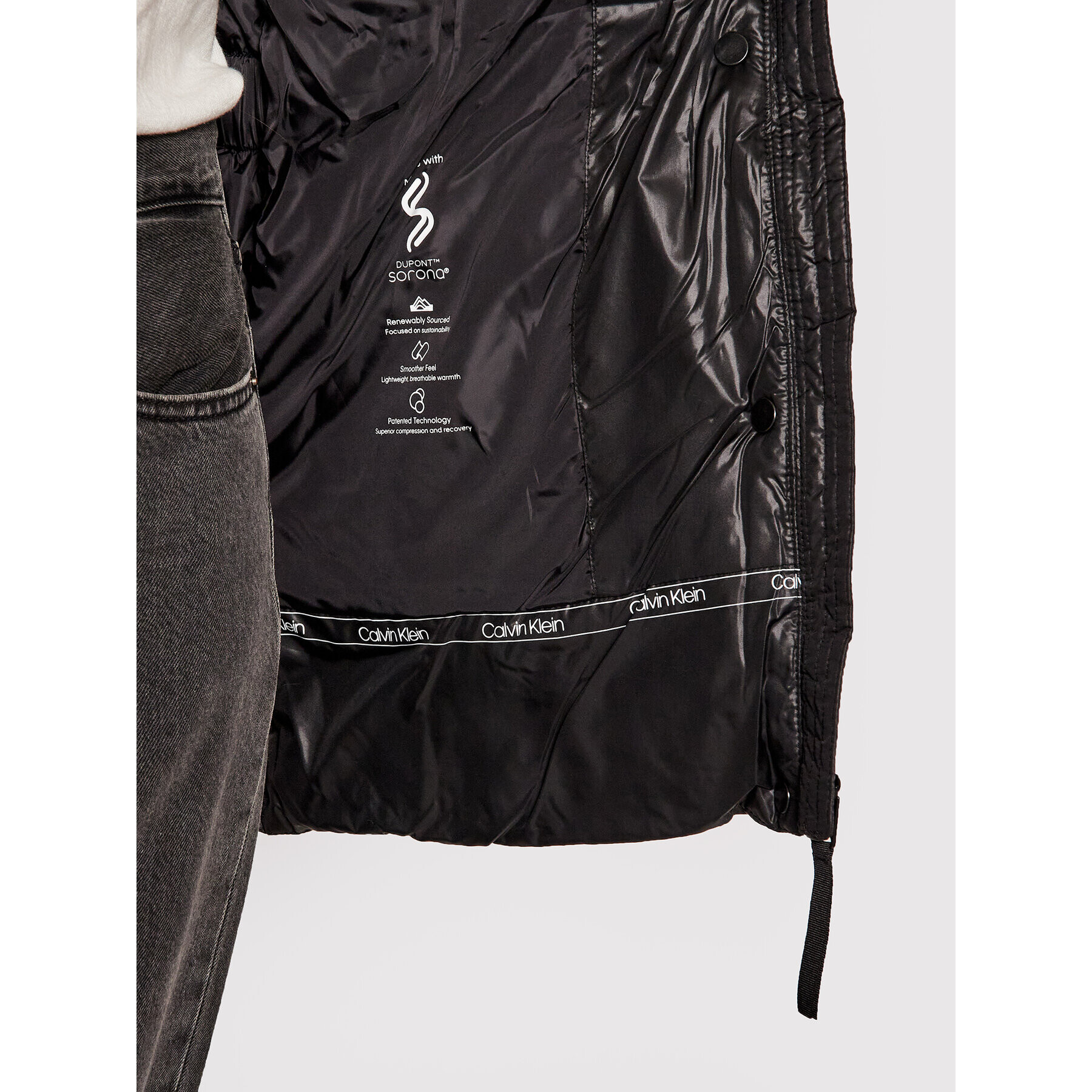 Calvin Klein Пухено яке Waisted K20K203128 Черен Regular Fit - Pepit.bg