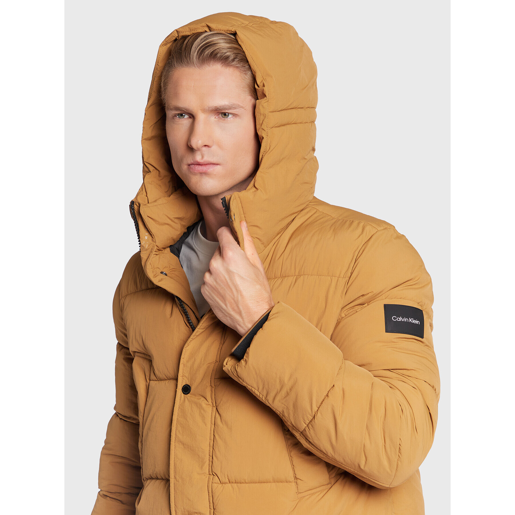 Calvin Klein Пухено яке Crinkle K10K110335 Кафяв Regular Fit - Pepit.bg
