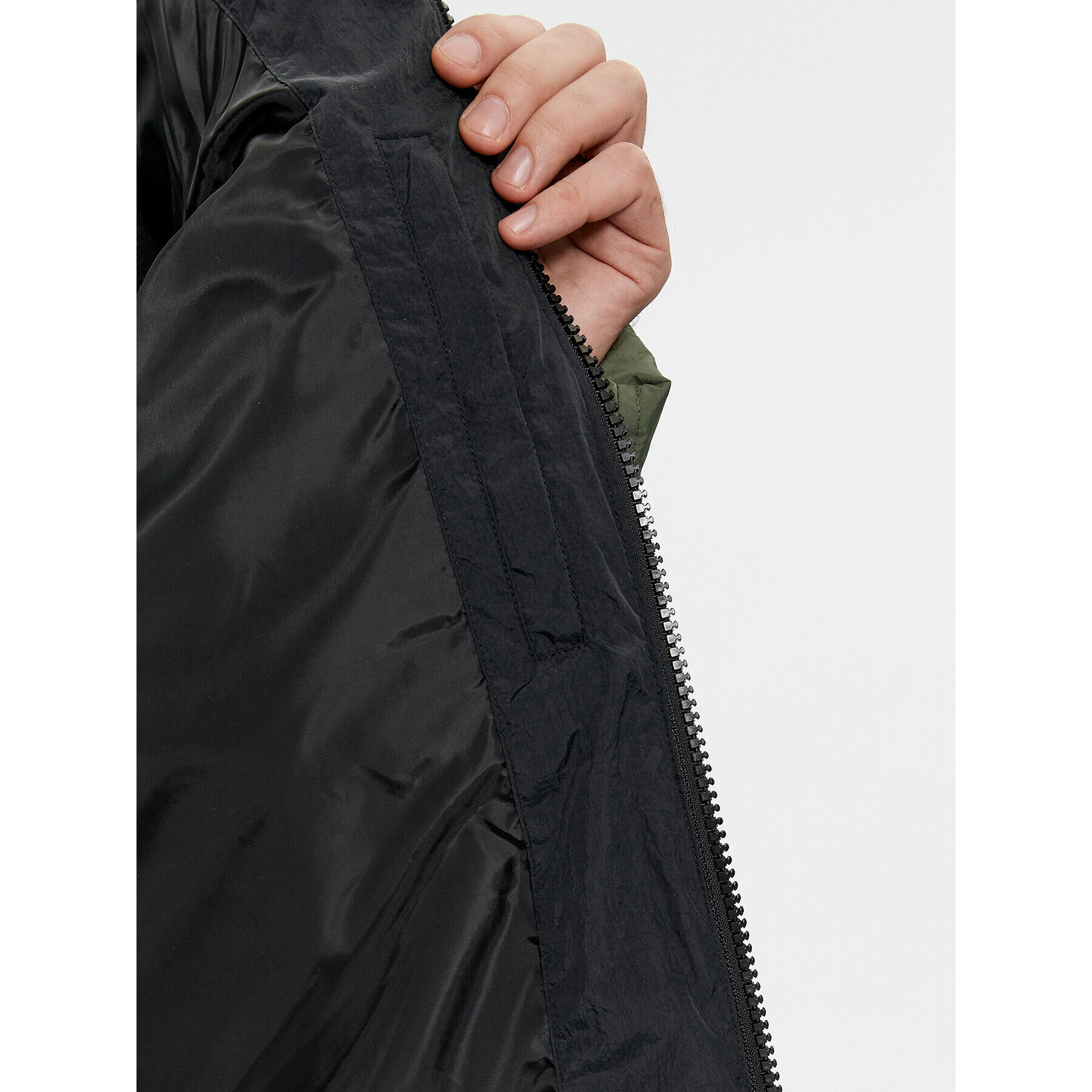 Calvin Klein Пухено яке Crinkle K10K112227 Зелен Regular Fit - Pepit.bg